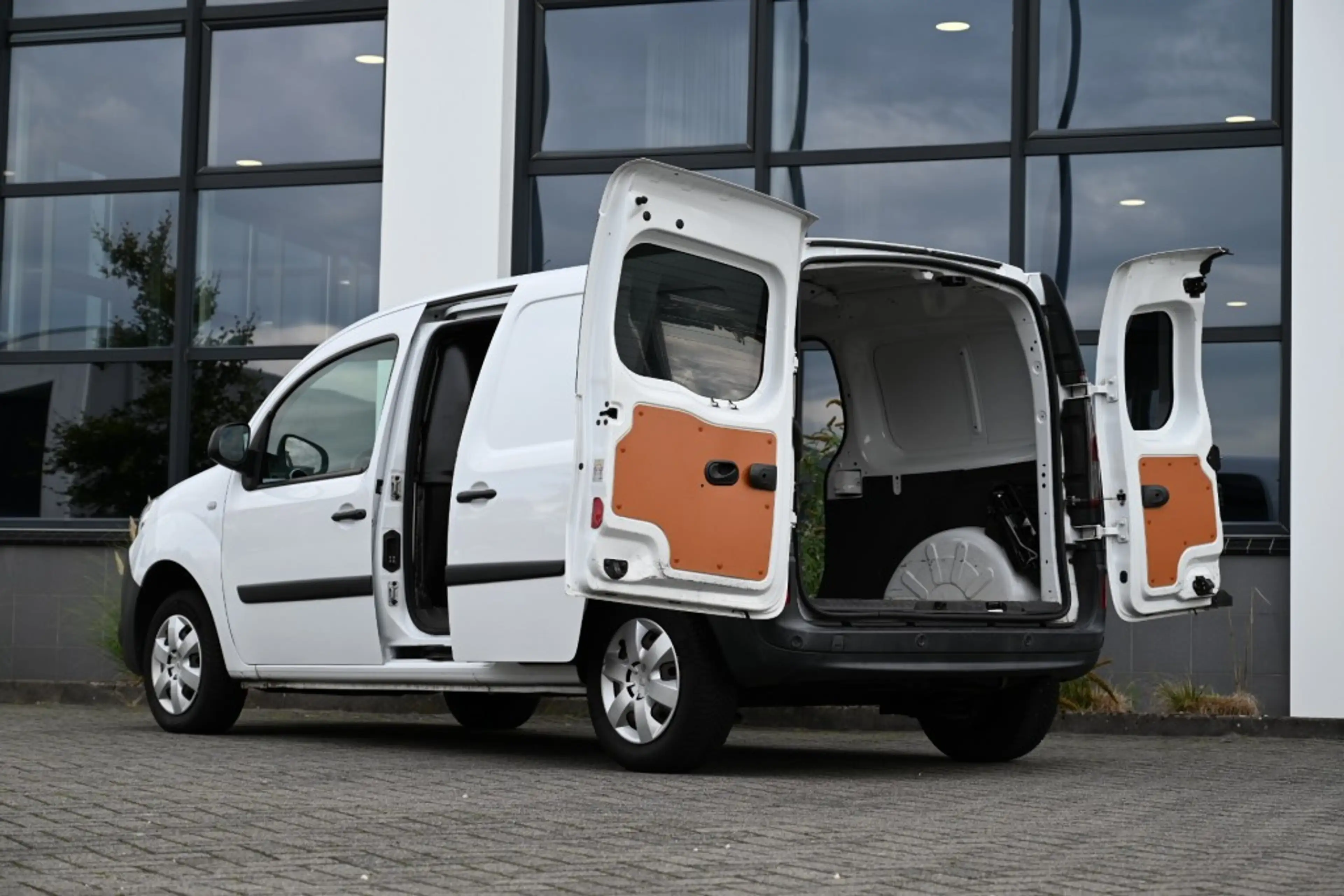 Renault Kangoo Maxi 1.6 Blue dCI 95 PK 2x deur Bluetooth Navi — photo 9
