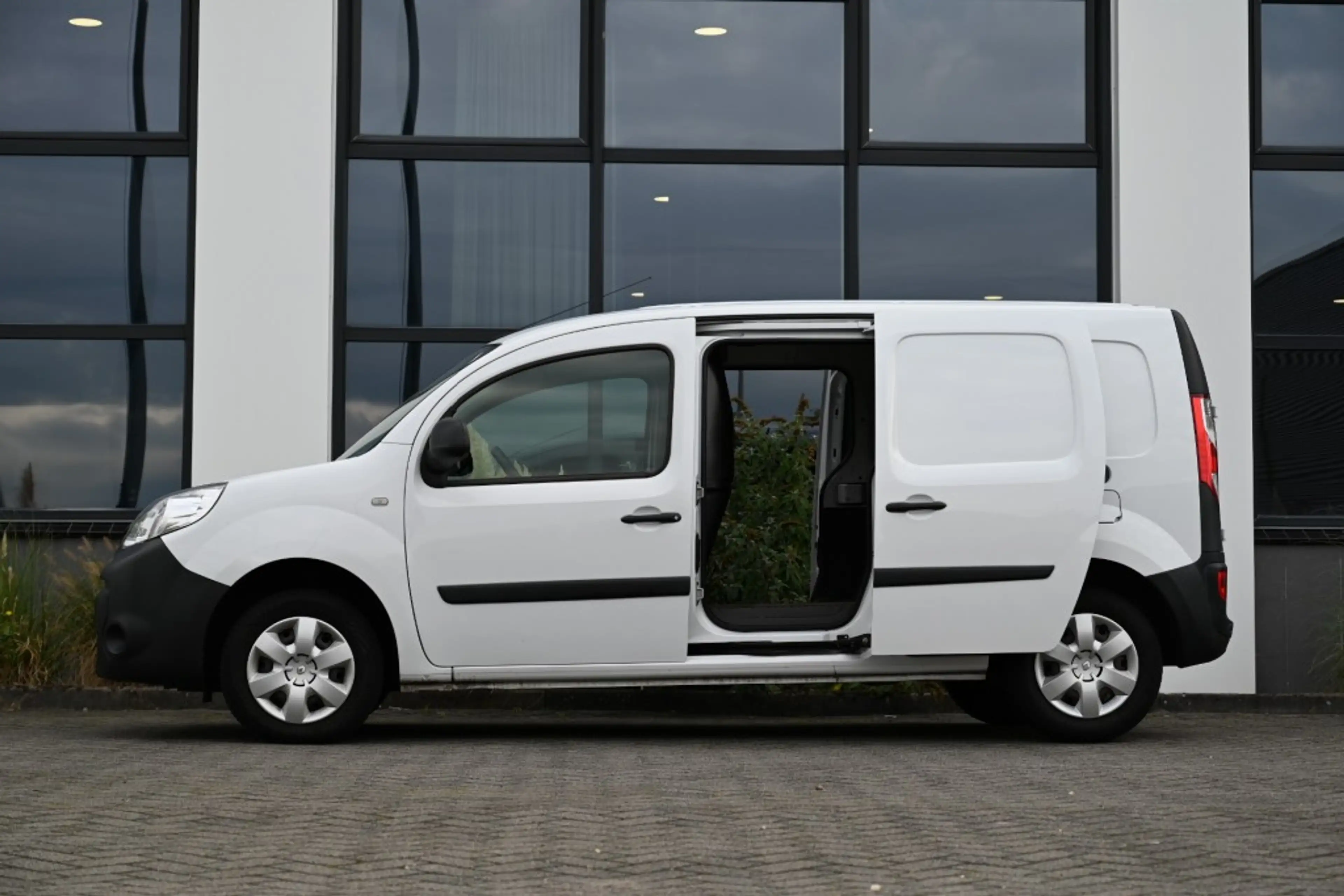 Renault Kangoo Maxi 1.6 Blue dCI 95 PK 2x deur Bluetooth Navi — photo 5