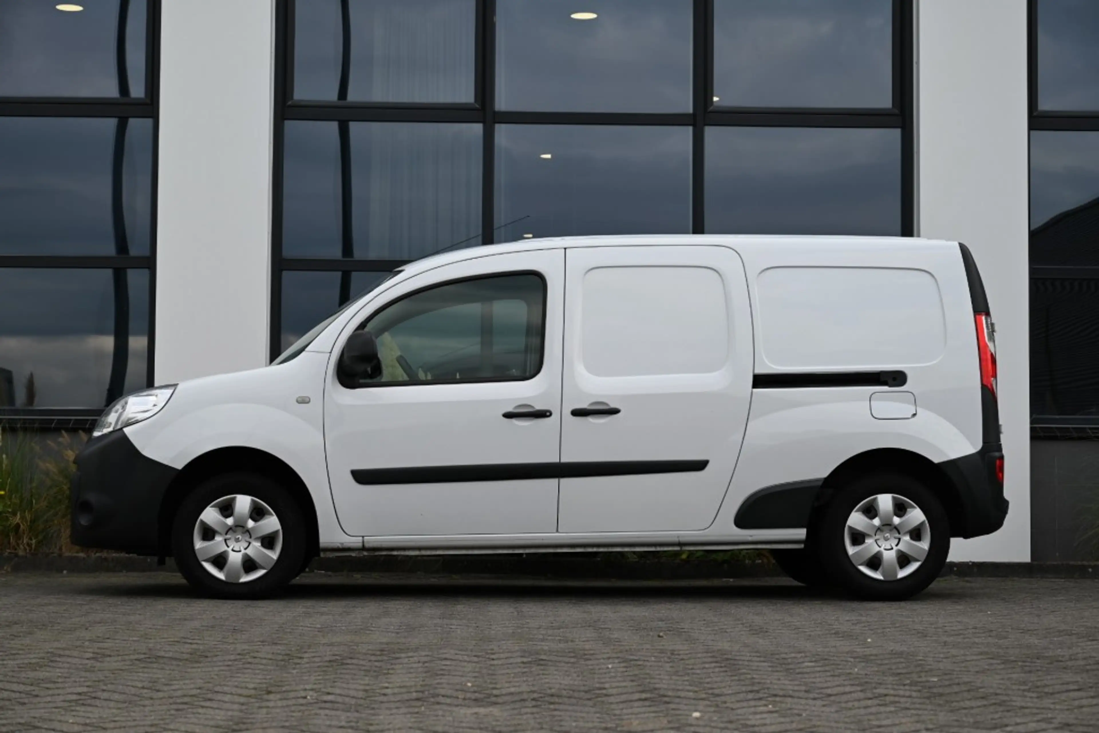 Renault Kangoo Maxi 1.6 Blue dCI 95 PK 2x deur Bluetooth Navi — photo 4