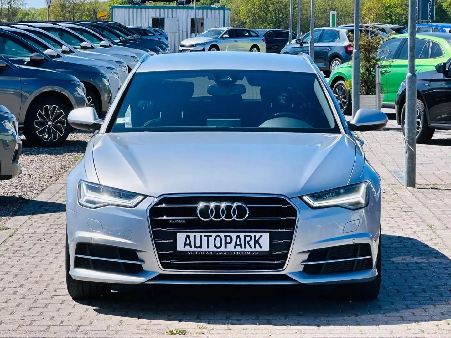 Audi A6 Avant 3.0 TDI  quattro *S-LINE*LEDER*LED*NAVI Silber - 2