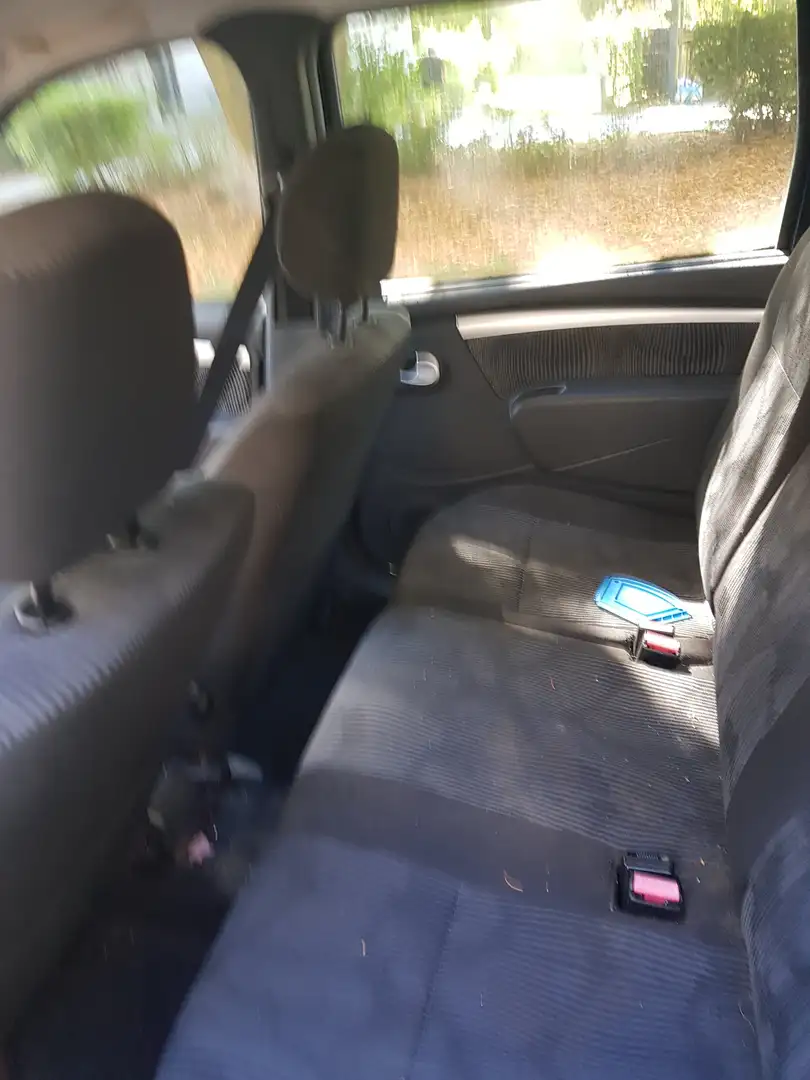 Dacia Logan MCV 1.6 Laureate Синий - 2