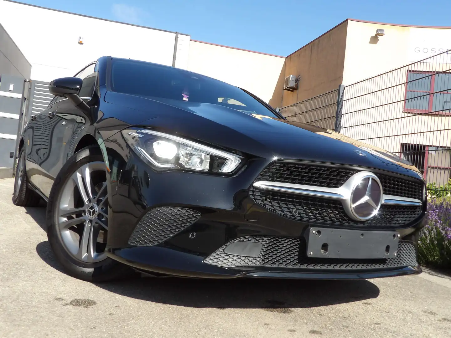 Mercedes-Benz CLA 180 CLA 180 Shooting Brake 7G-DCT Noir - 2