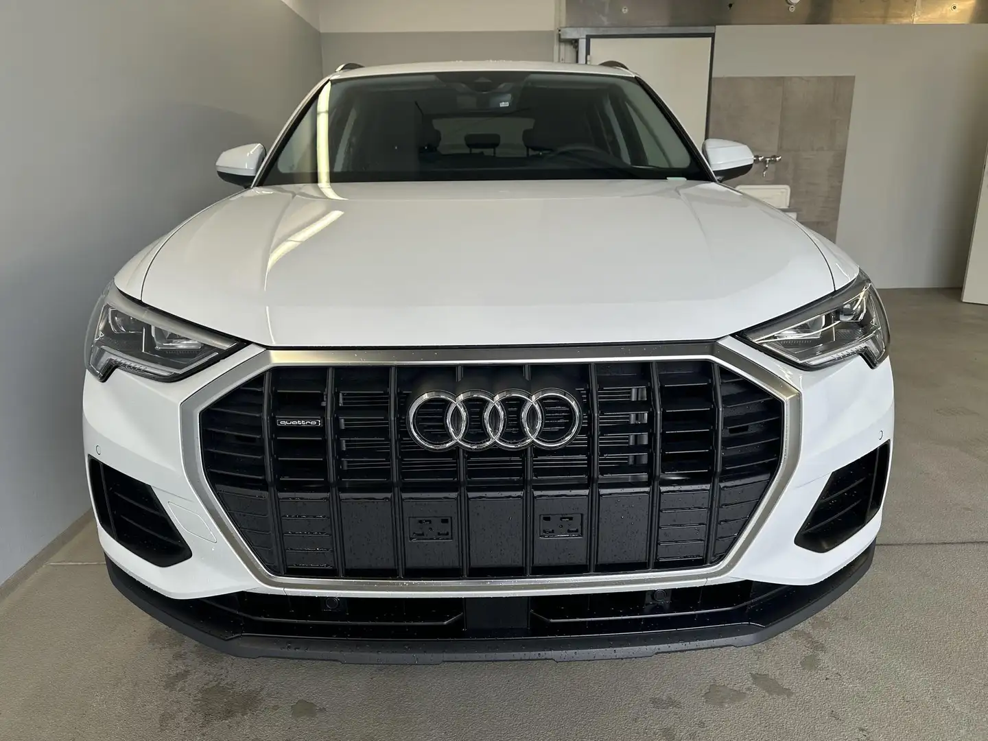 Audi Q3 40 TDI quattro AHK+ACC+Navi 40 TDI S tronic qua... Blanc - 2