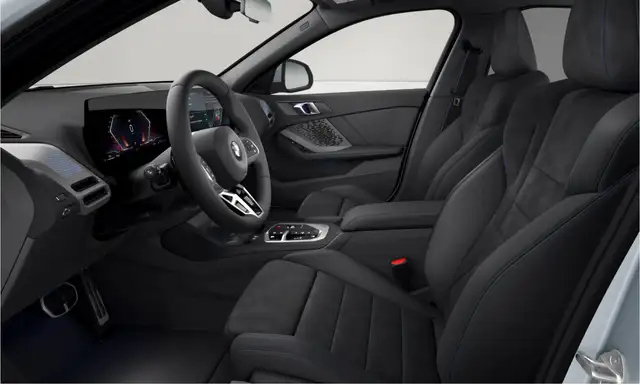 BMW 1 Series view 2