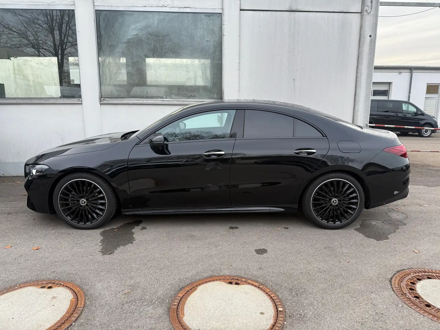 Mercedes-Benz CLA 180 d AMG*LED*NIGHT*NAVI*KAMERA*AMBIENTE Schwarz - 2