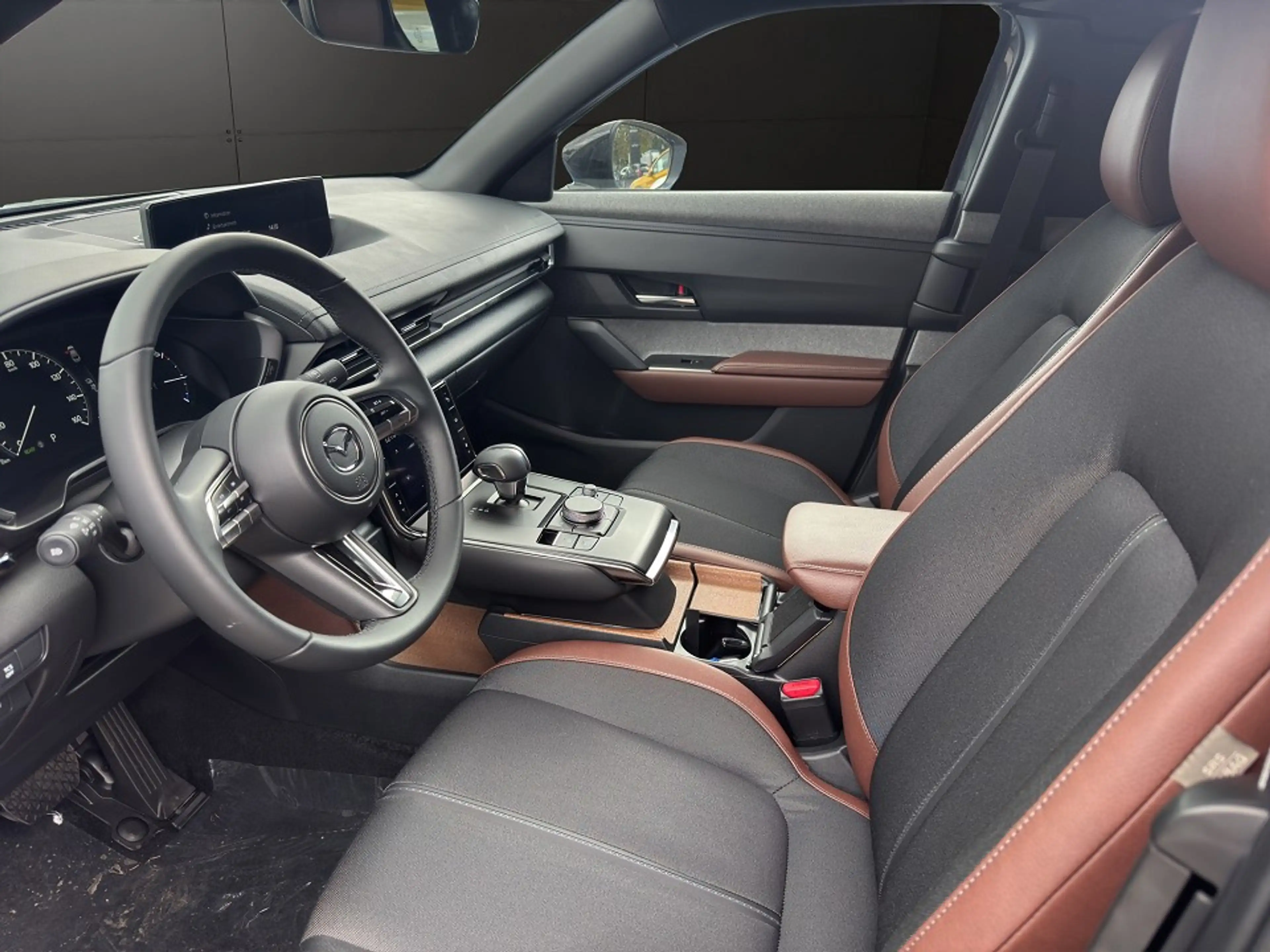 Mazda MX-30 35,5 kWh e-SKYACTIV EV 145 PS — photo 5
