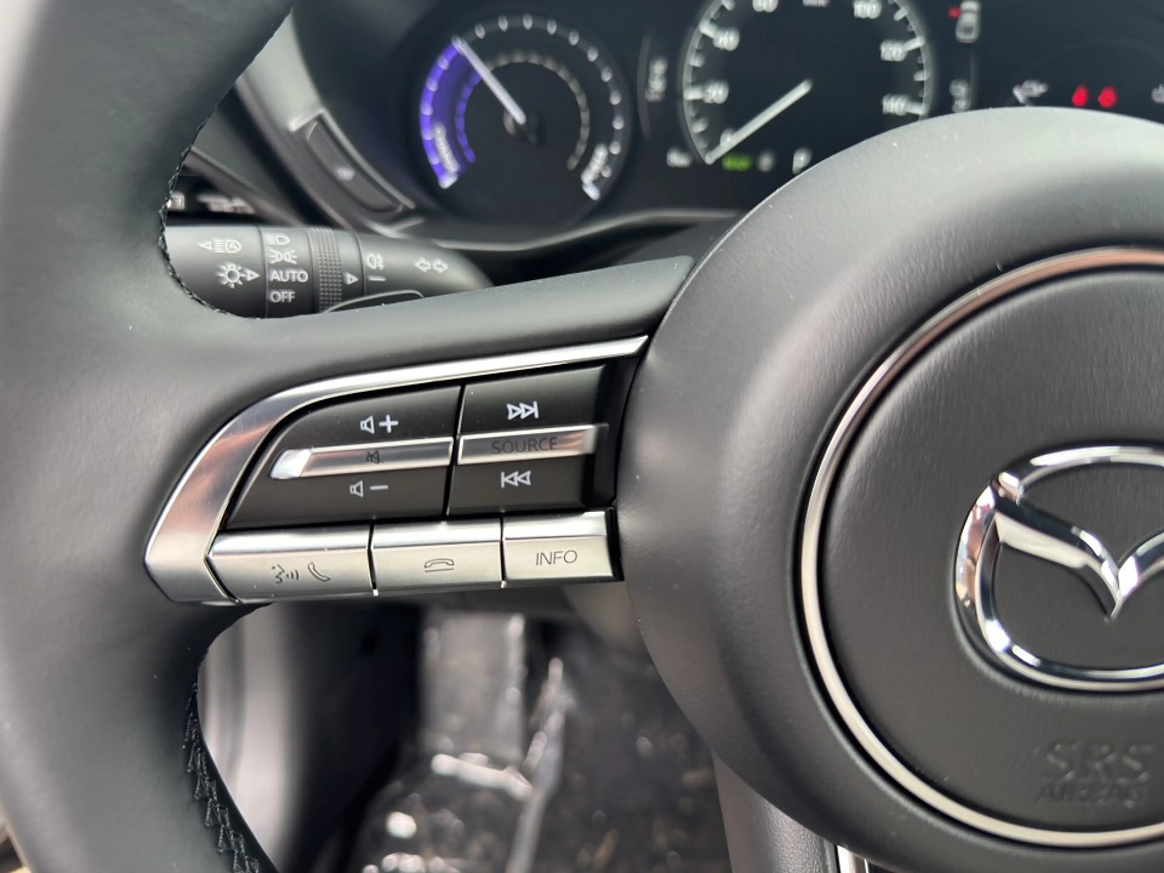 Mazda MX-30 35,5 kWh e-SKYACTIV EV 145 PS — photo 10