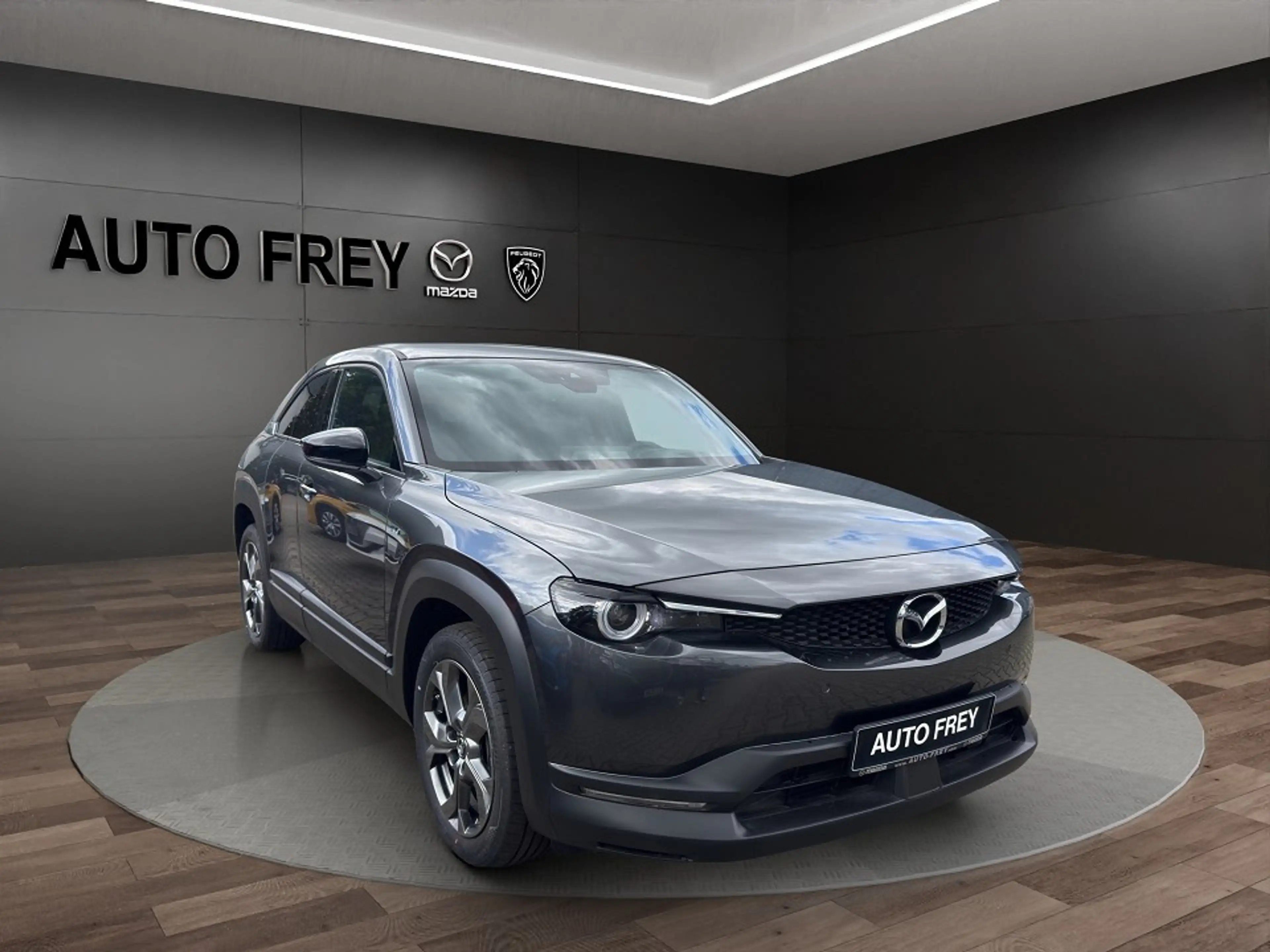 Mazda MX-30 35,5 kWh e-SKYACTIV EV 145 PS