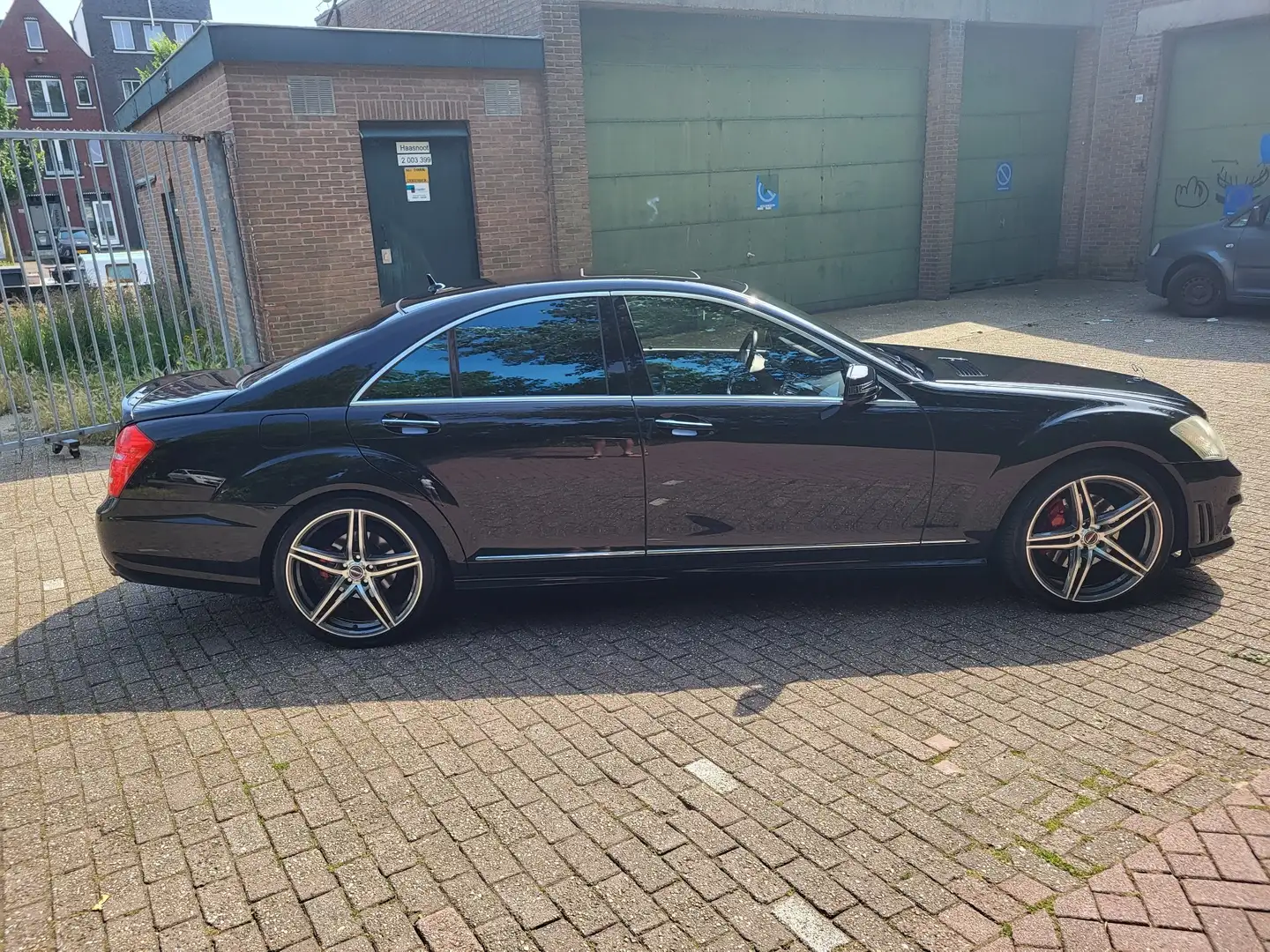 Mercedes-Benz S 500 Zwart - 1