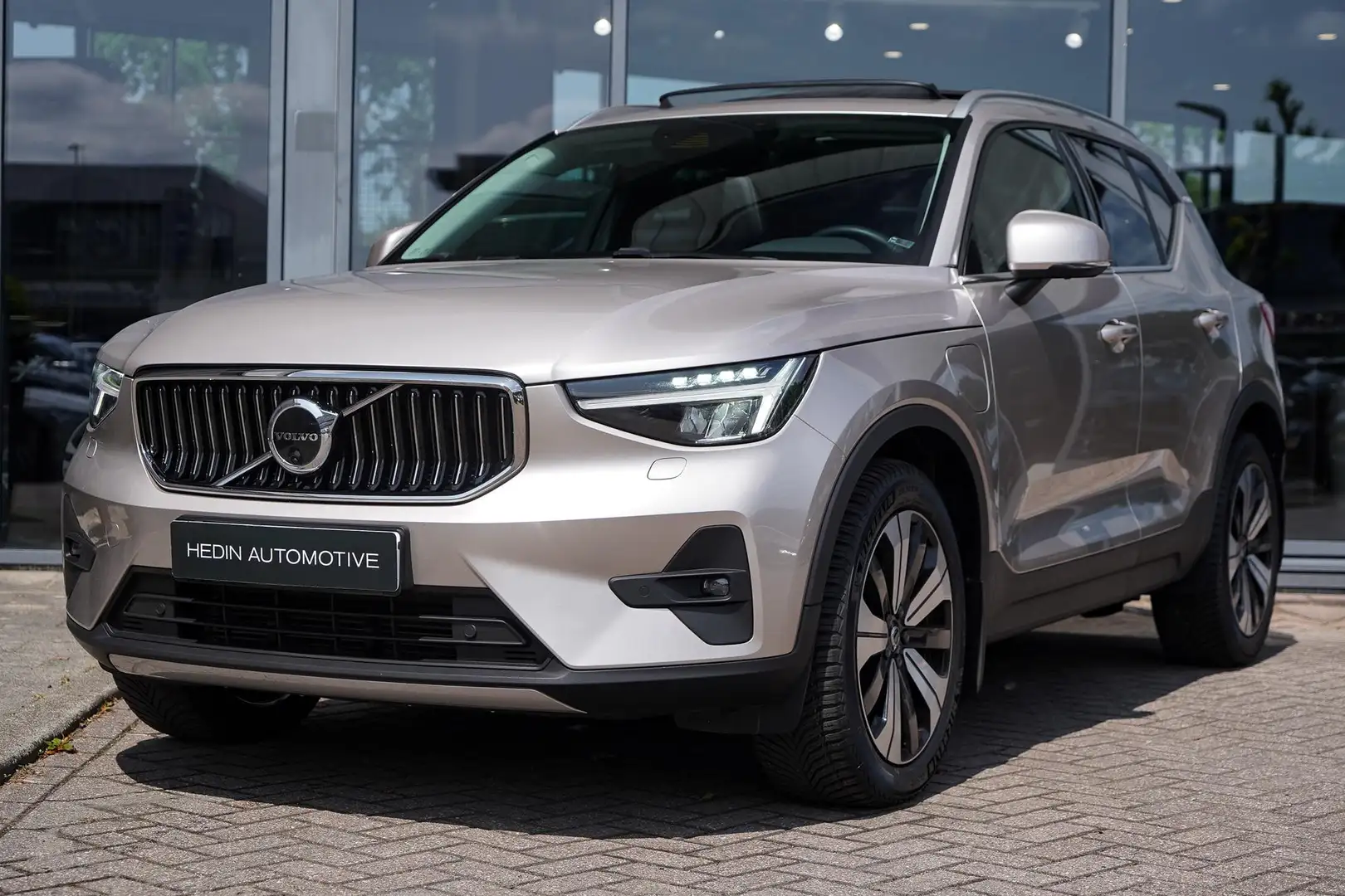Volvo XC40 T5 Plug-in hybrid Ultimate Bright | Automaat | Led Plateado - 1