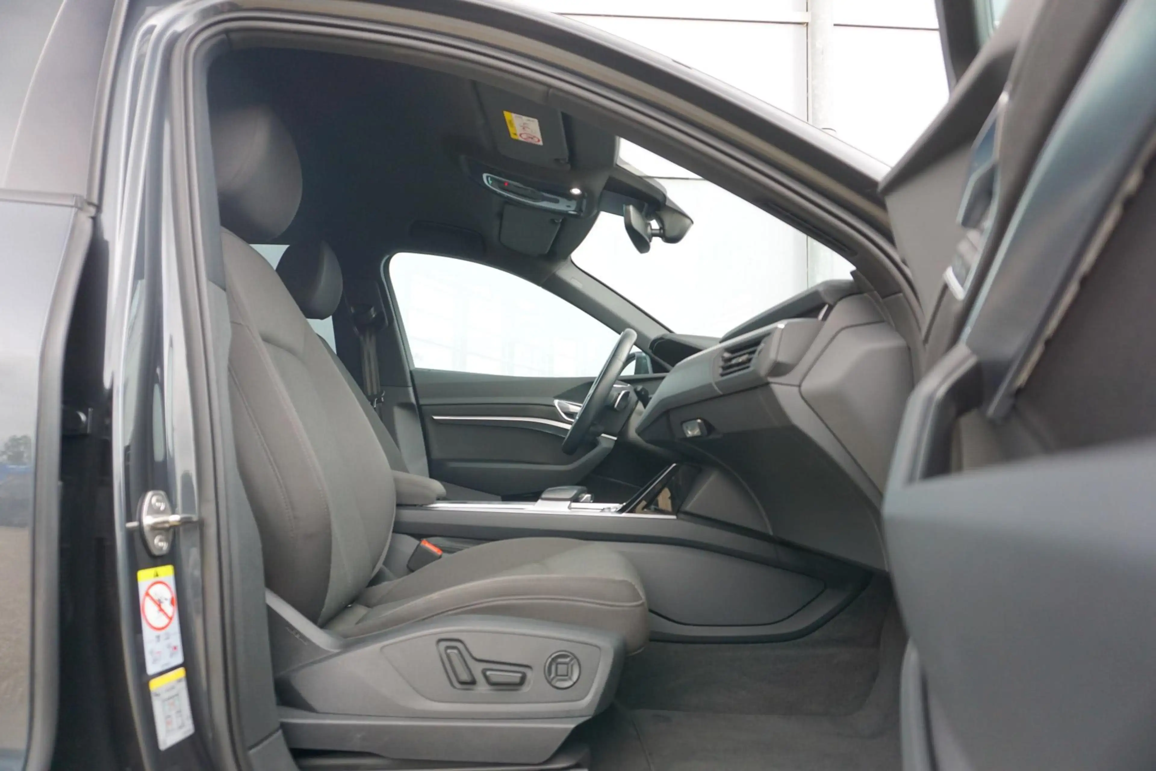 Audi e-tron 55 408pk Quattro Advanced Edition 95 kWh | Trekhaa — photo 15
