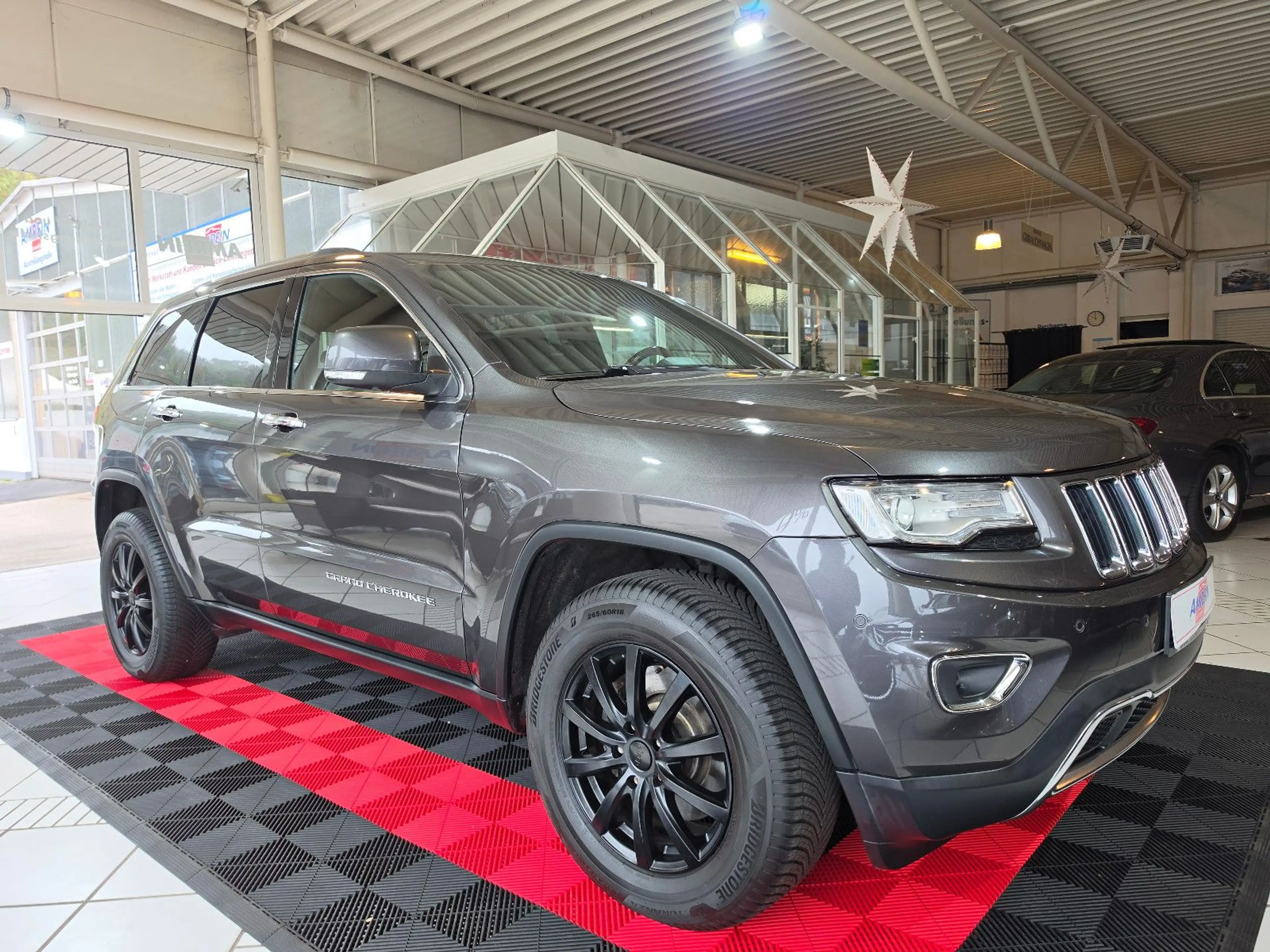 Jeep Grand Cherokee 3.0 CRD Limited+NAVI+KAMERA+