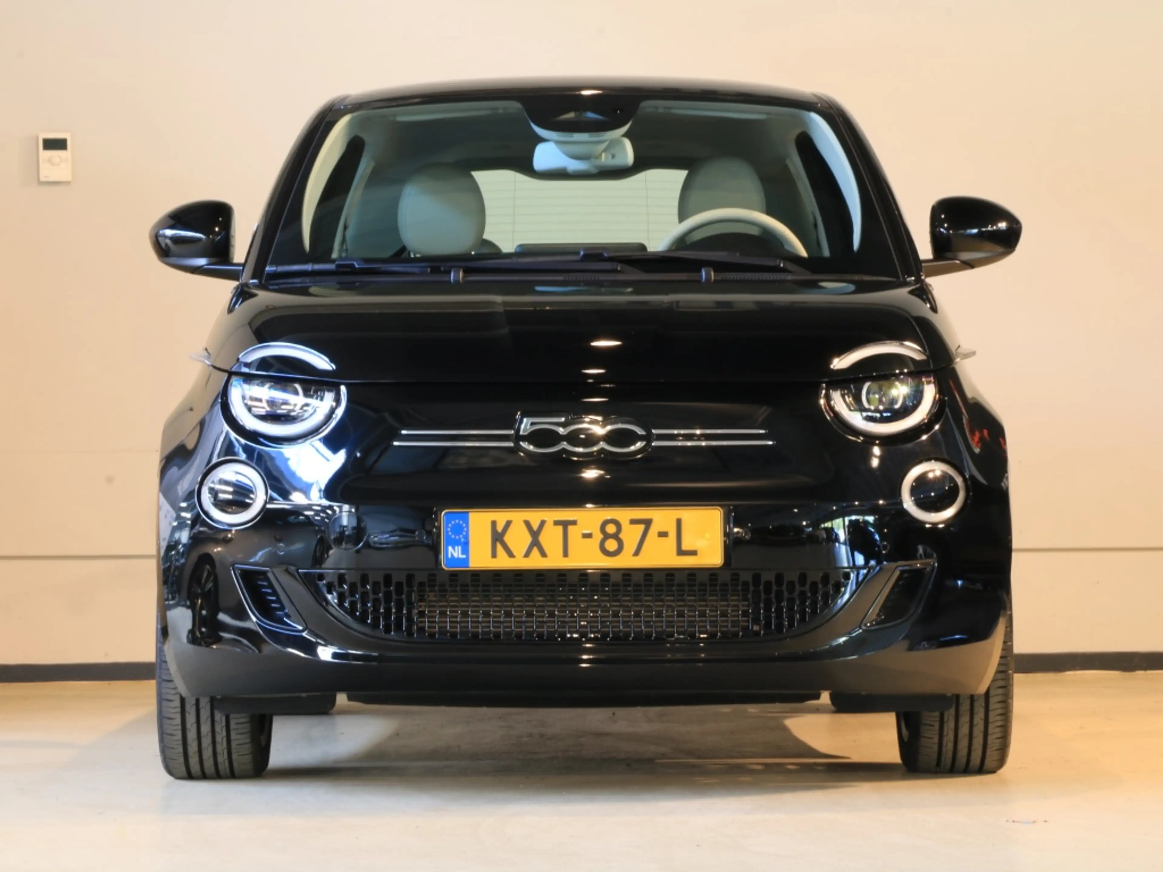 Fiat 500e La Prima 42 kWh — photo 6
