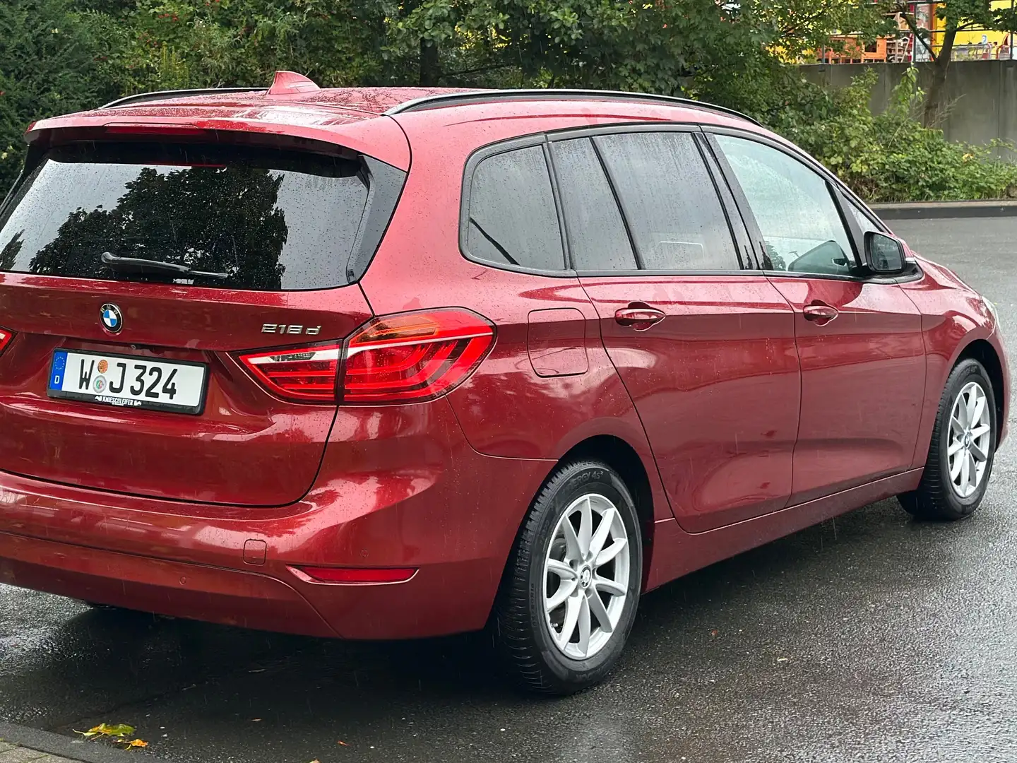 BMW 218 218d Gran Tourer Roşu - 1