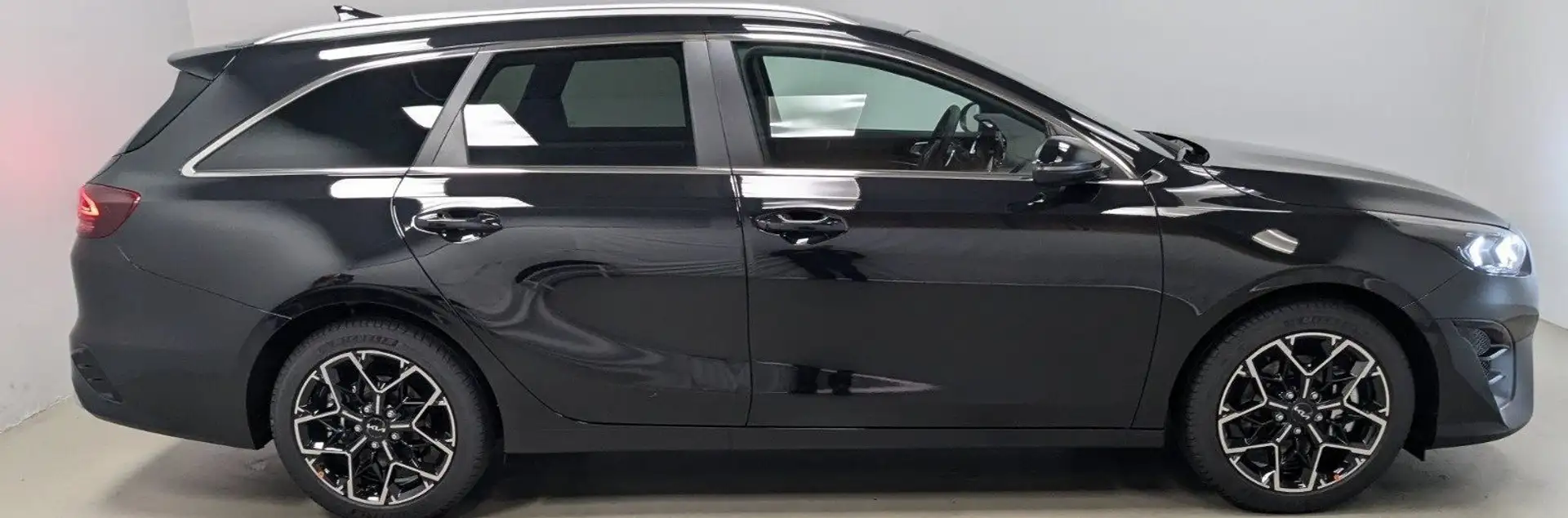 Kia Ceed / cee'd Noir - 1