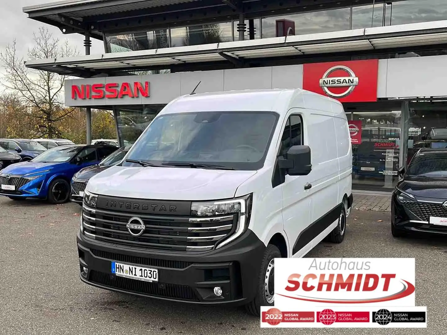 Nissan Interstar Kasten L2H2 3,5t dCi130 N-Connecta Boden Weiß - 1