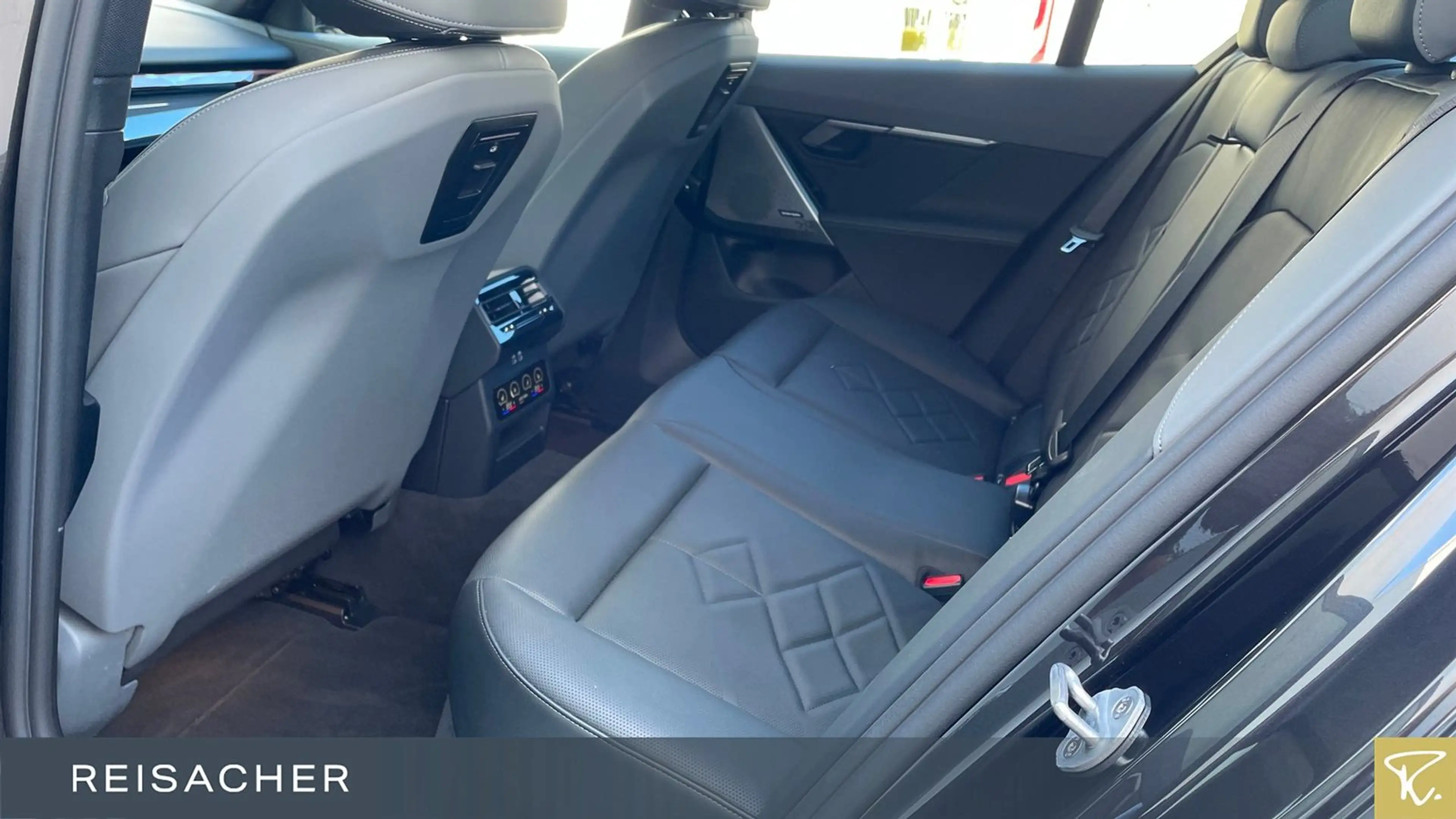 BMW i5 eDrive40 M Sport,DAPro.HuD,Autobahnass.Iconic — photo 8