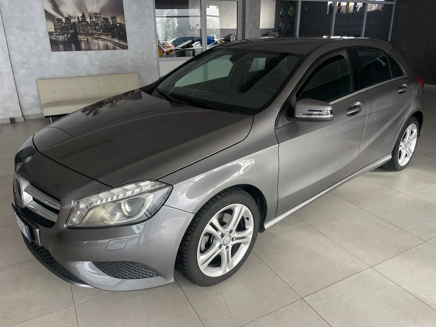 Mercedes-Benz A 200 Classe A - W176 cdi Sport auto Gris - 2