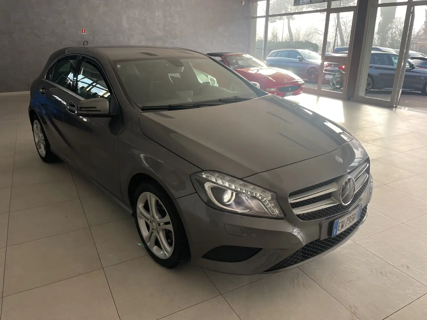 Mercedes-Benz A 200 Classe A - W176 cdi Sport auto Gris - 1
