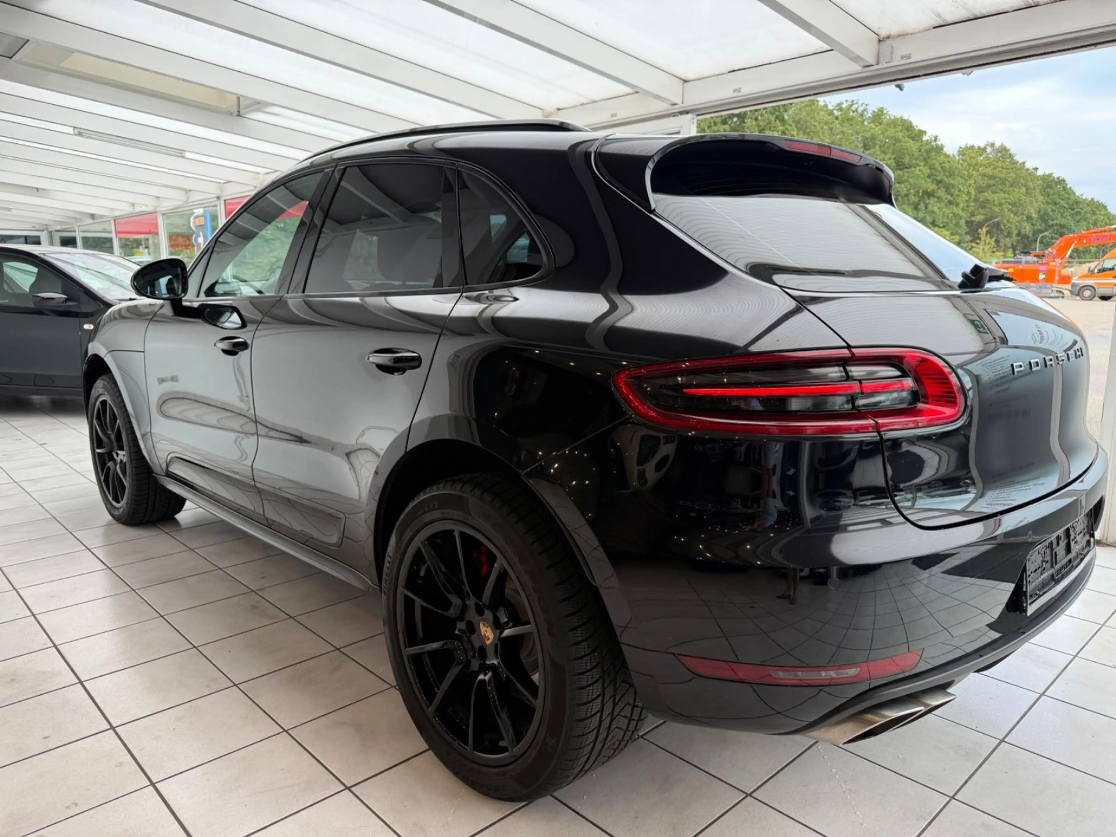 Porsche Macan Turbo Approved Garantie / Navi/LED/360 — photo 6