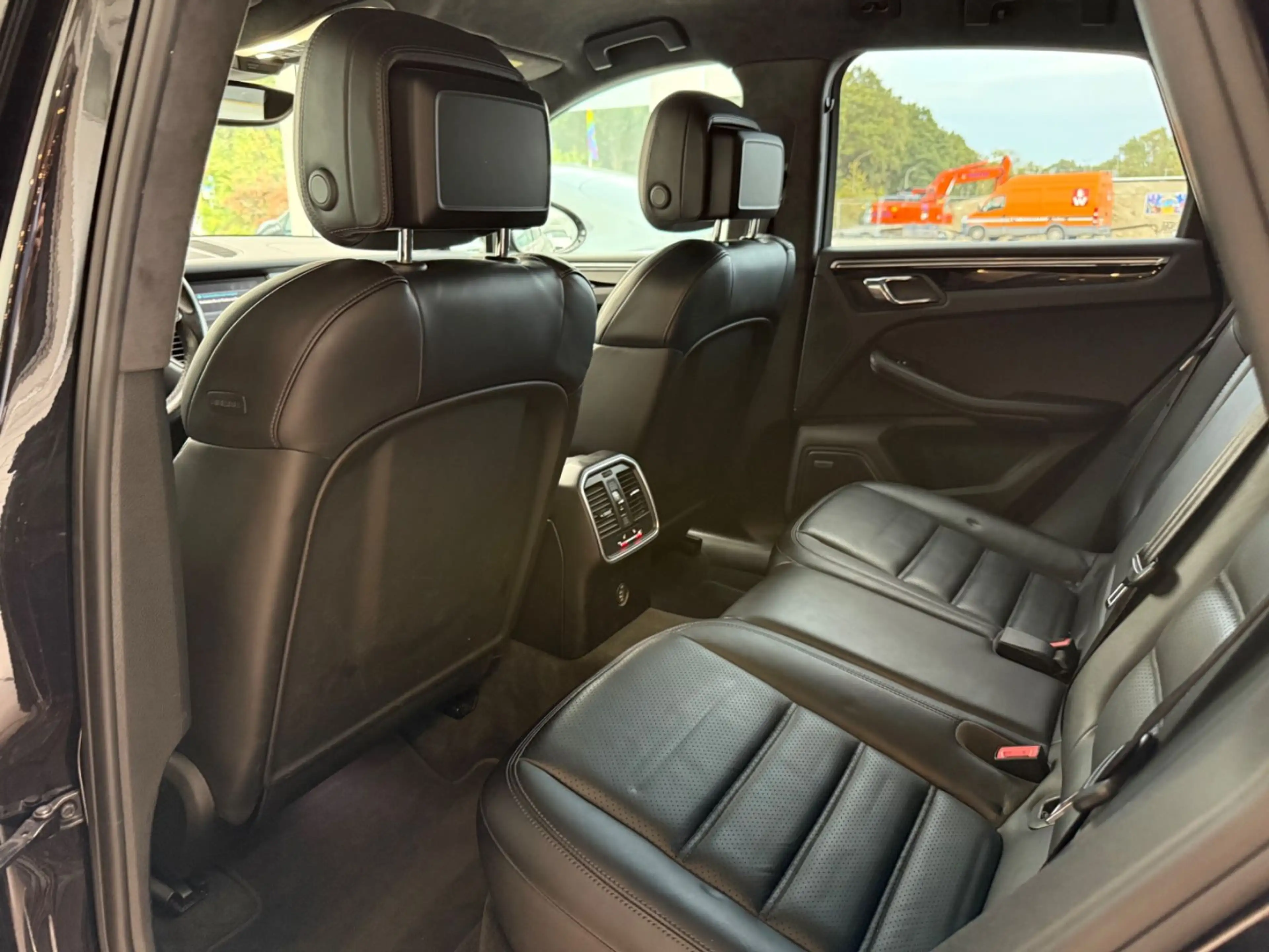 Porsche Macan Turbo Approved Garantie / Navi/LED/360 — photo 12