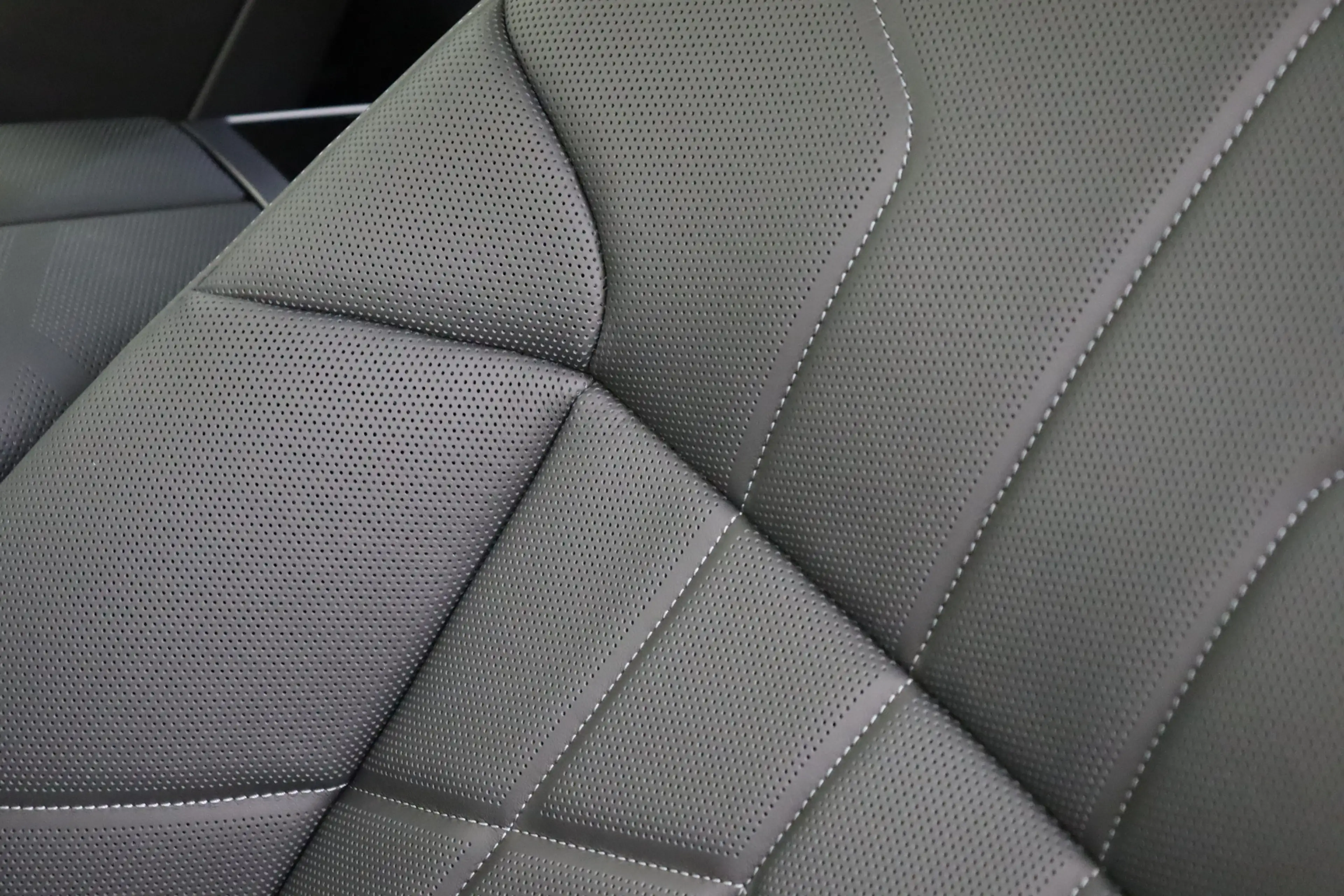 BMW i7 50 xDrive M Sport / Panoramadak Sky Lounge / Execu — photo 9