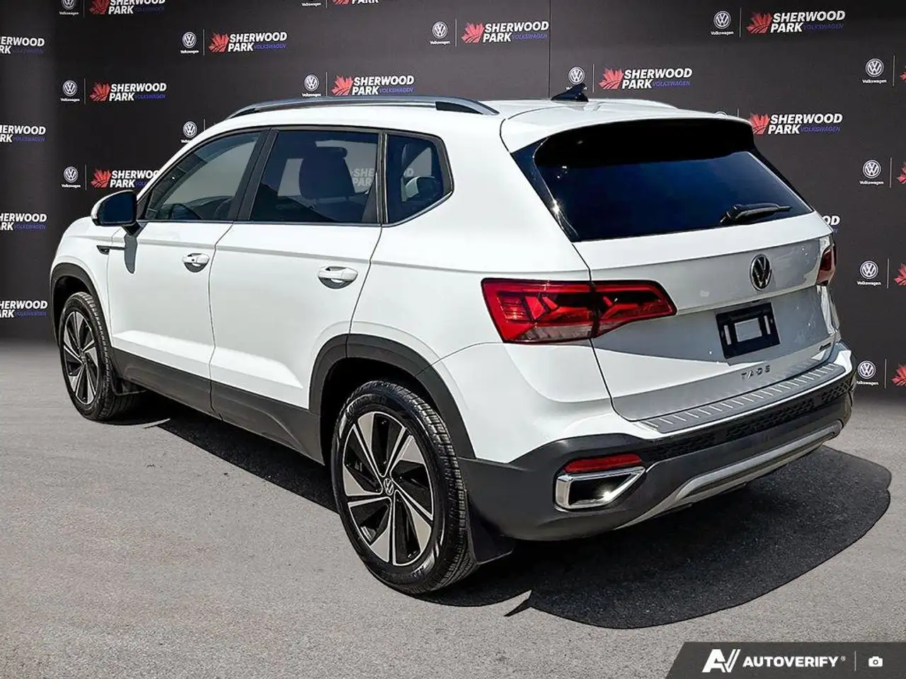 Volkswagen Taos снимка Volkswagen Taos