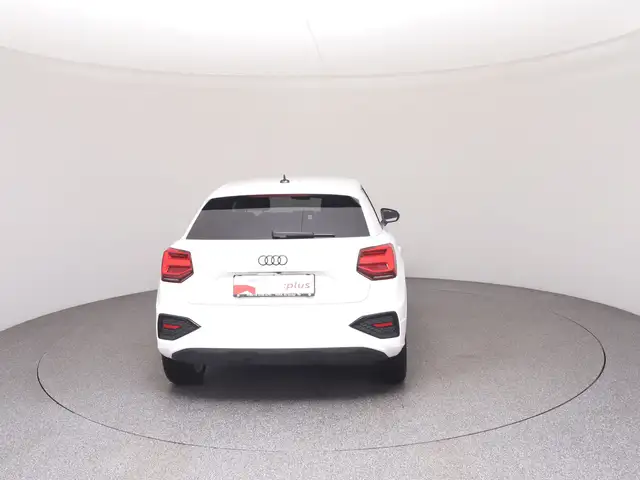 Audi Q2 view 6