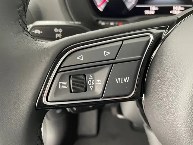 Audi Q2 view 14
