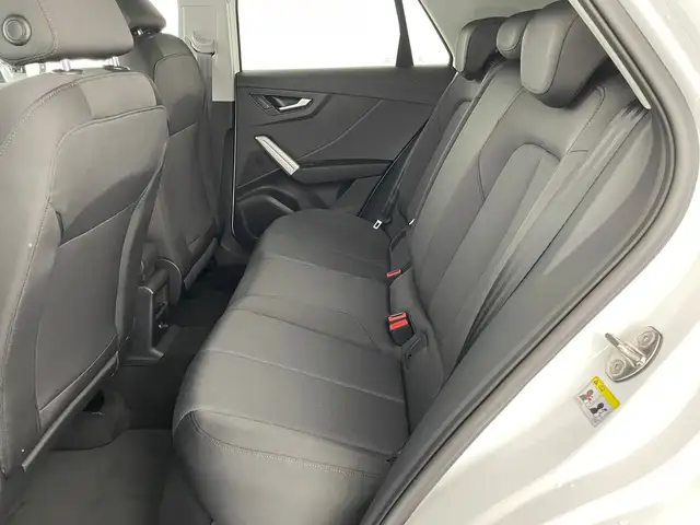 Audi Q2 view 11