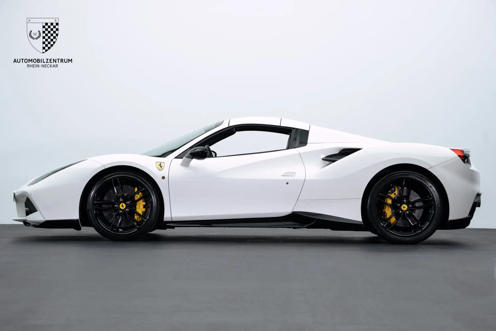 페라리 488 Spider 2016 흰색 사진 4
