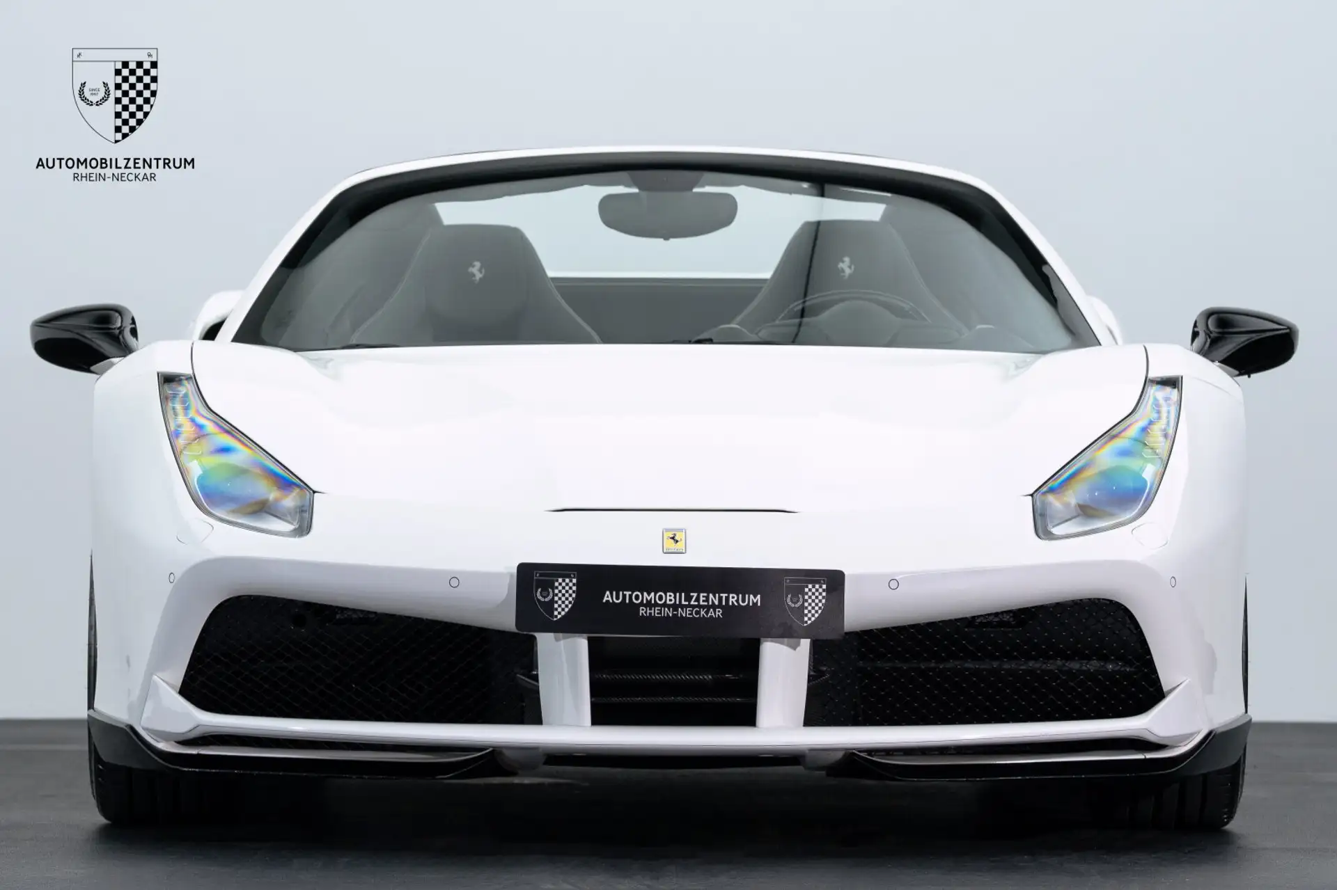 페라리 488 Spider 2016 흰색 사진 2