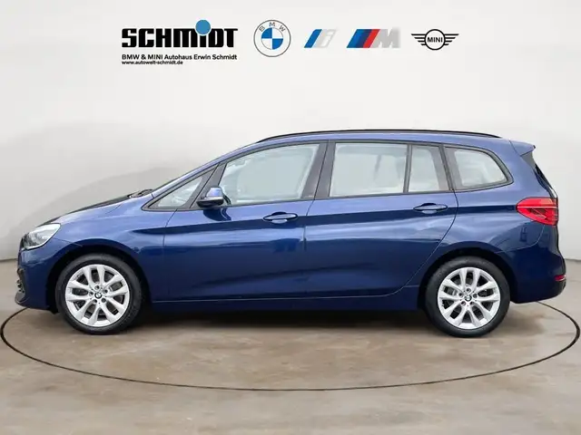 BMW 2 Series view 2