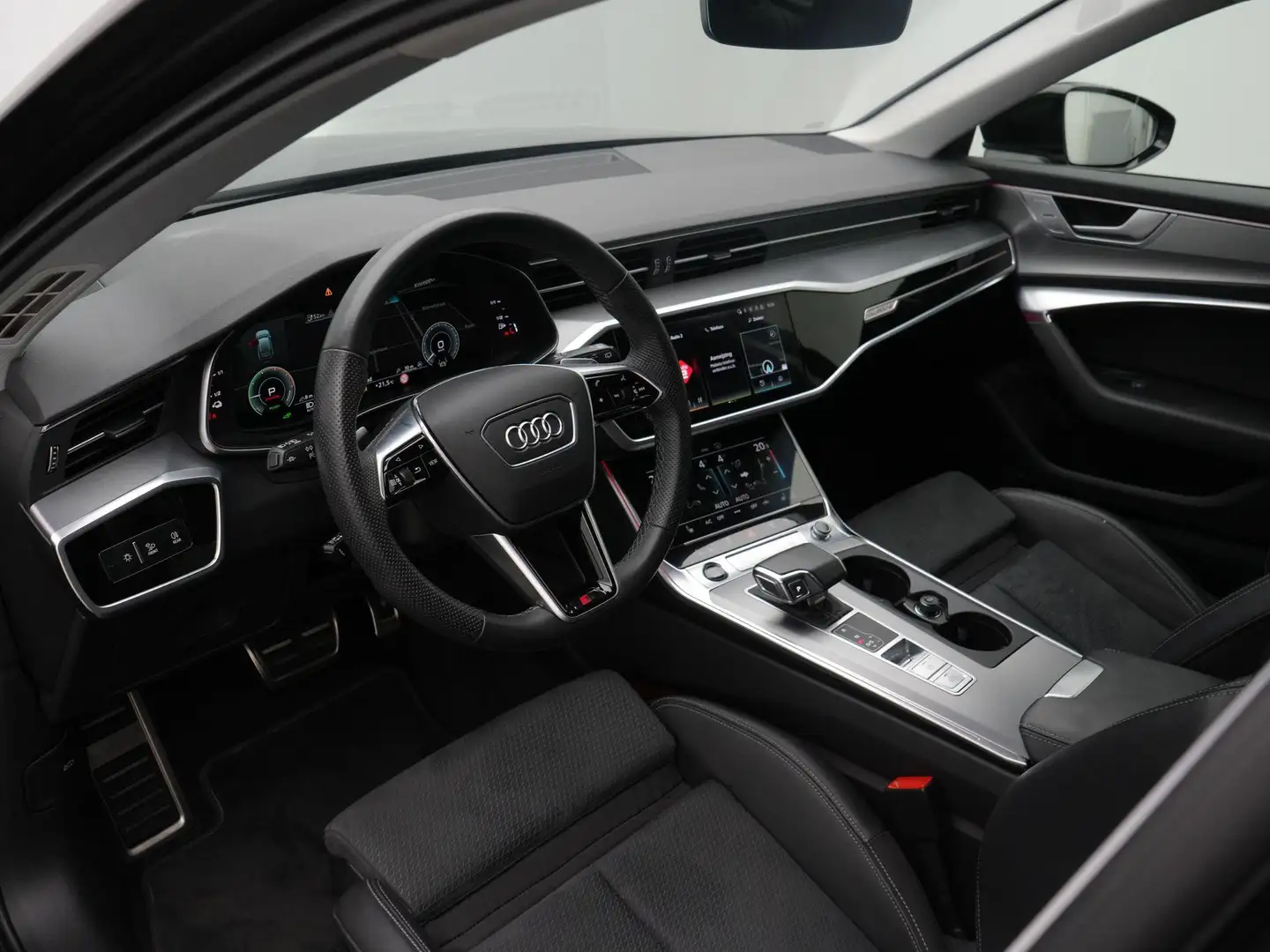 Audi A6 Avant 55 TFSI e 367 pk S-tronic quattro Pro Line S Grijs - 2