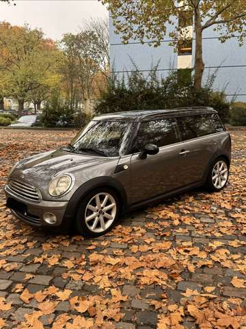 Imagine MINI Cooper Clubman Cooper