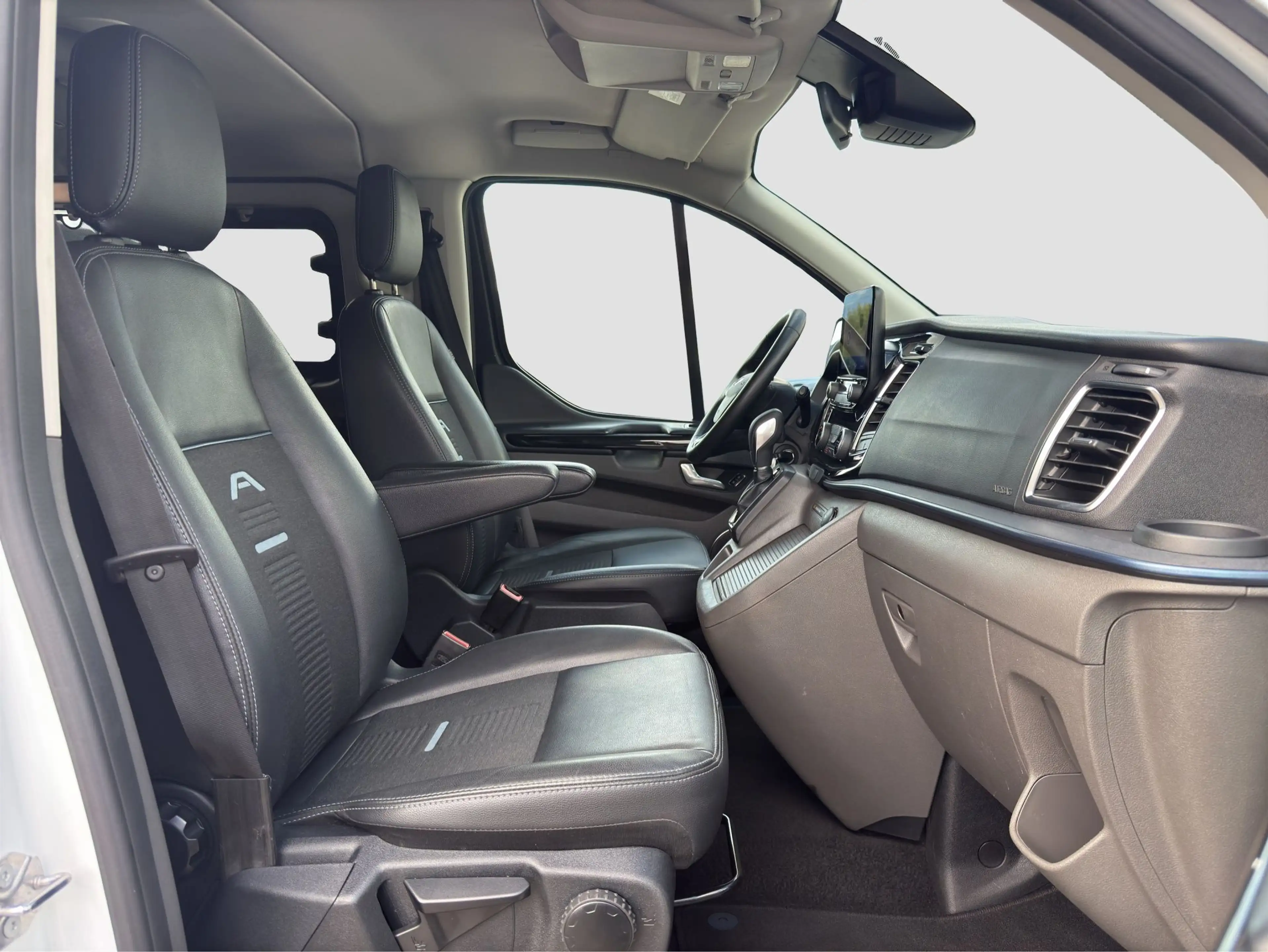 Ford Tourneo Custom 2.0 TDCi 320 L1 Active Aut. Kamera/Zusatzheizung/ — photo 16