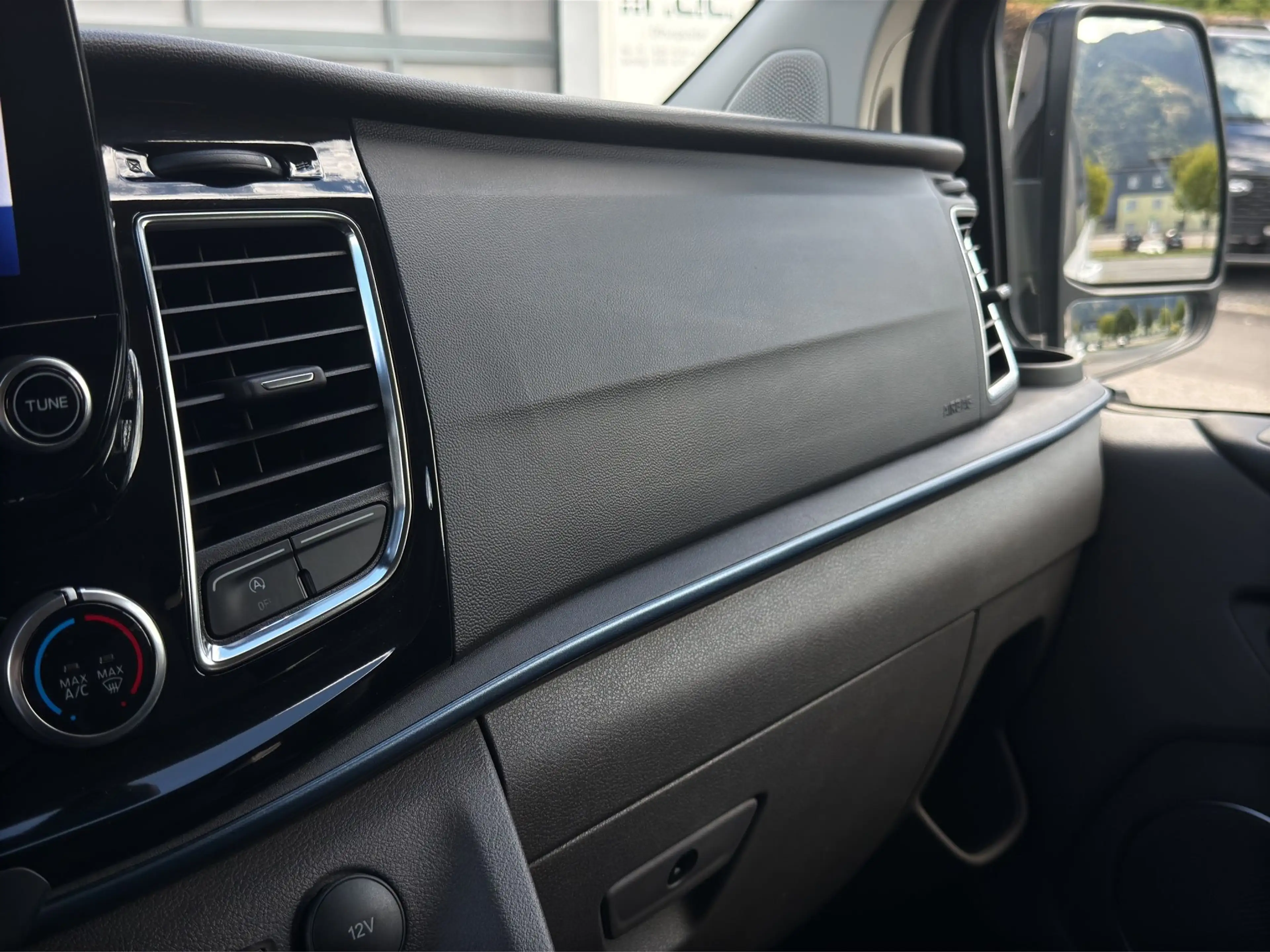 Ford Tourneo Custom 2.0 TDCi 320 L1 Active Aut. Kamera/Zusatzheizung/ — photo 33