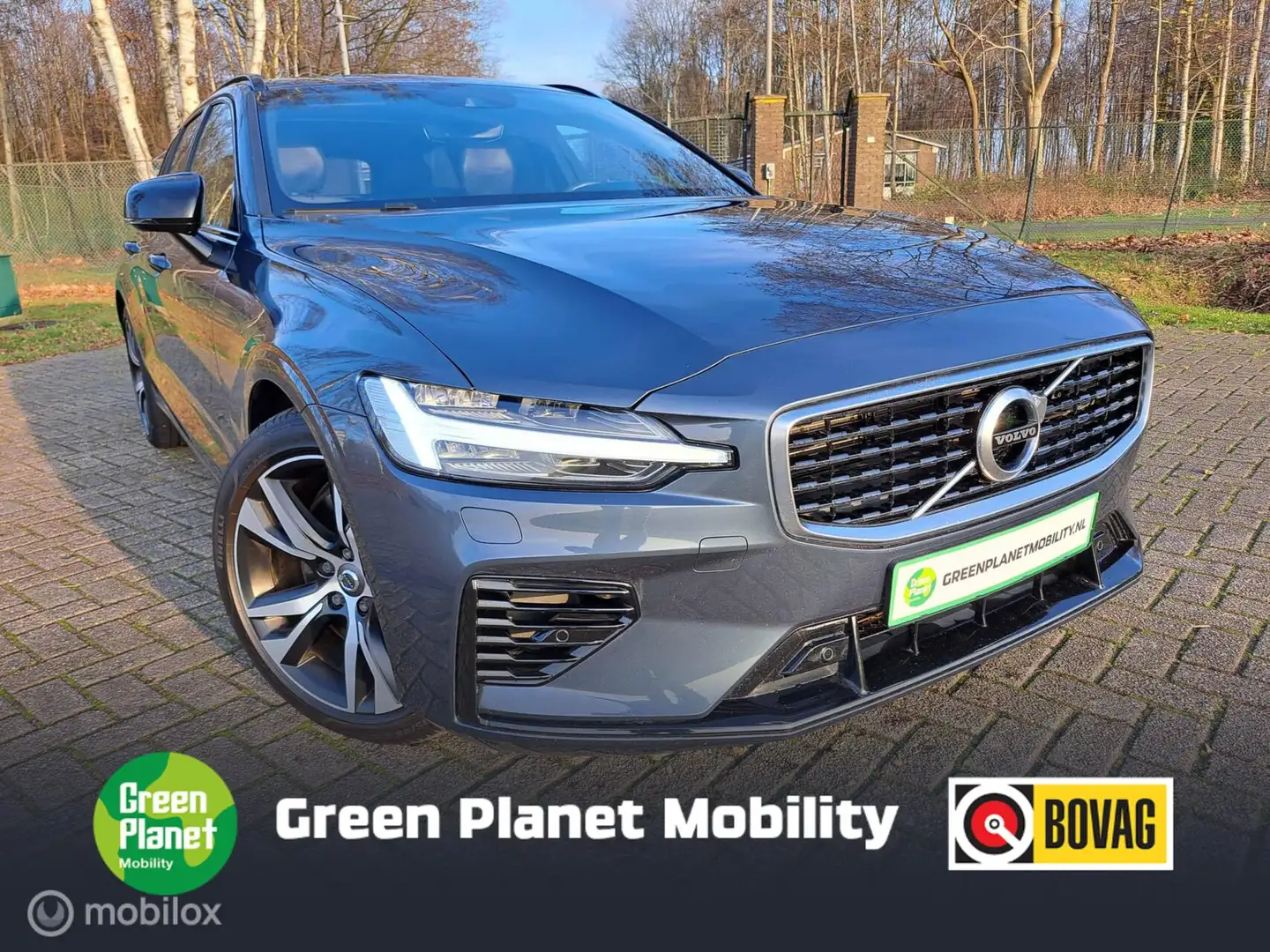 Volvo V60 2.0 T6 Twin Engine AWD R-Design|Pano|Trekhaak Blu/Azzurro - 1