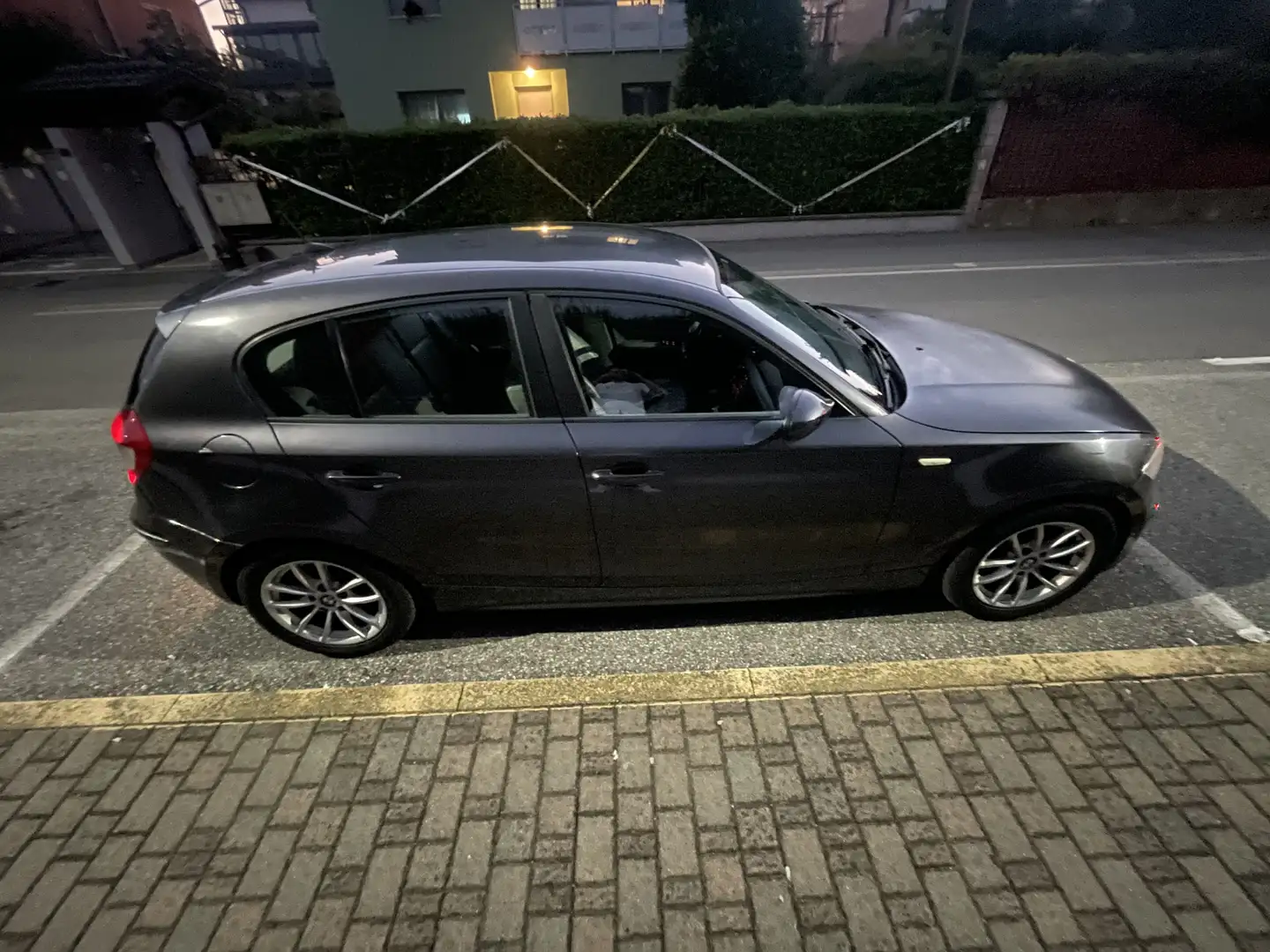 BMW 120 120d Attiva - 2