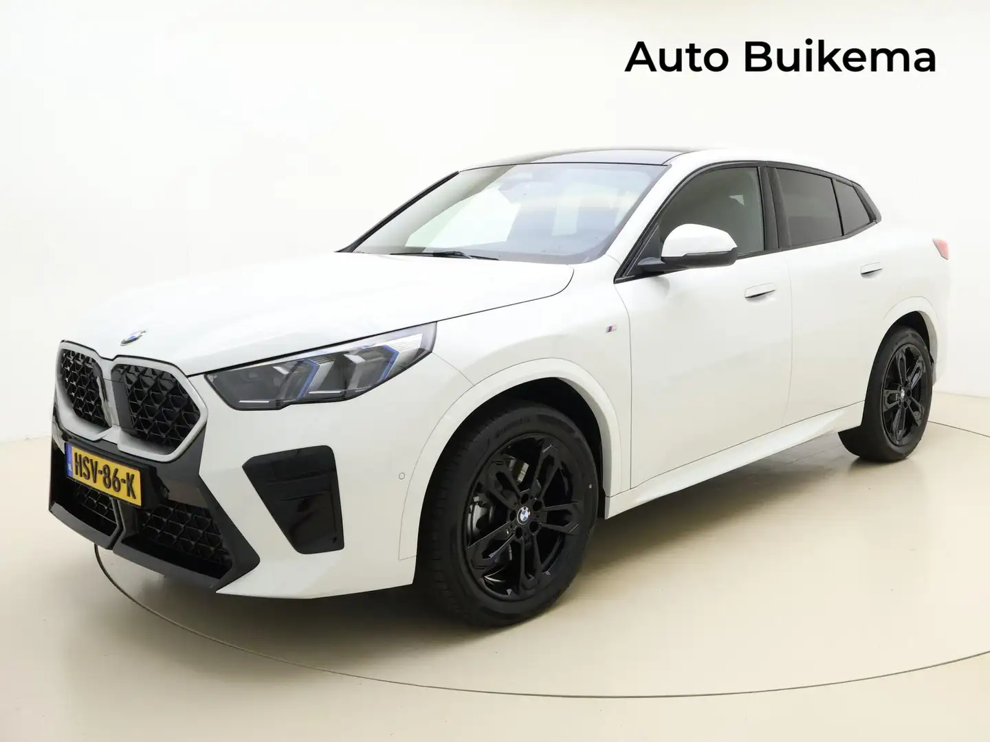 BMW X2 sDrive20i M Sport -Massagestoel -Pano Dak -Trekhaa Blanc - 1