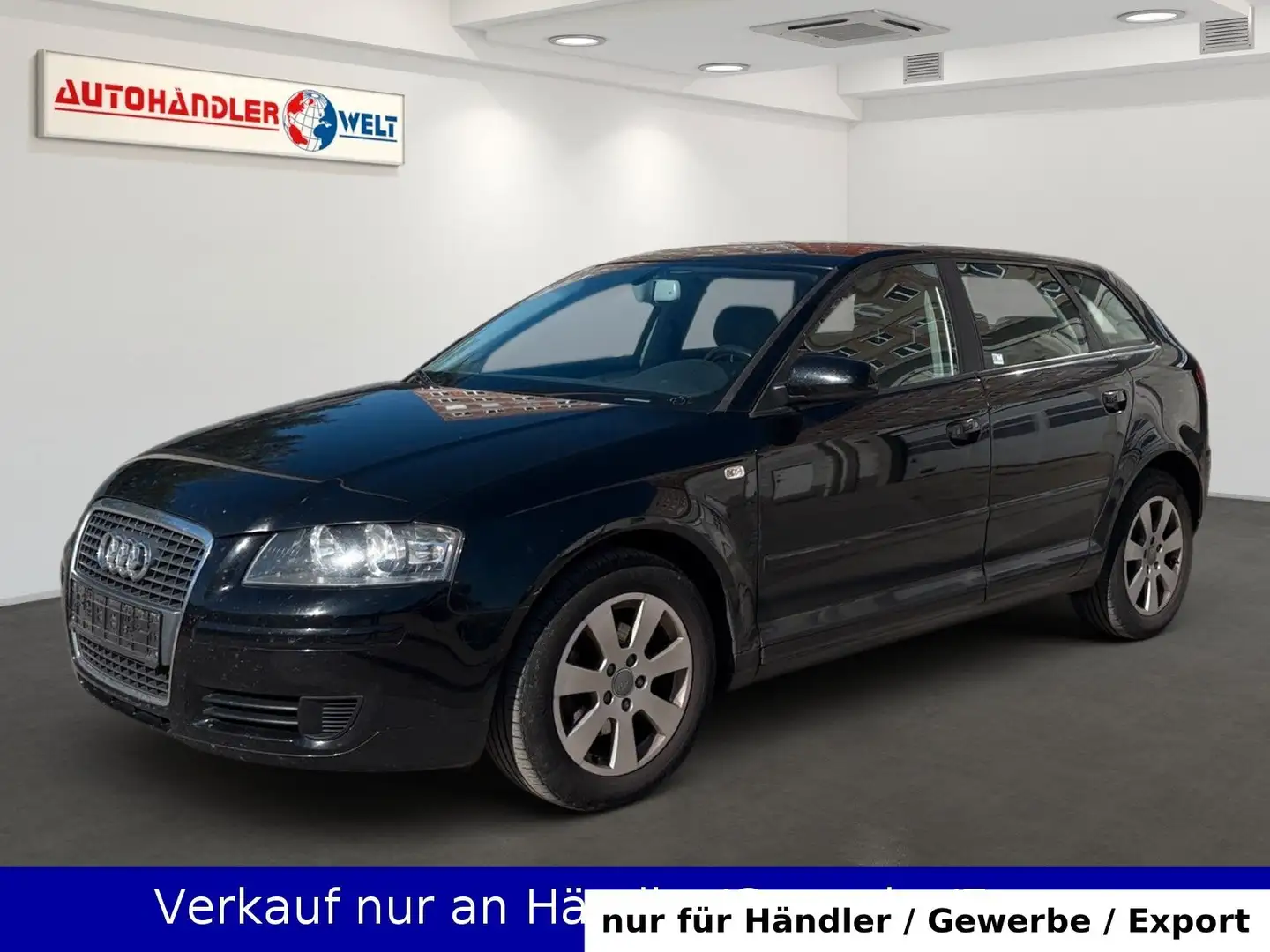 Audi A3 1.6 5-trg. Automatik AAC Navi SHZ PDC Schwarz - 1