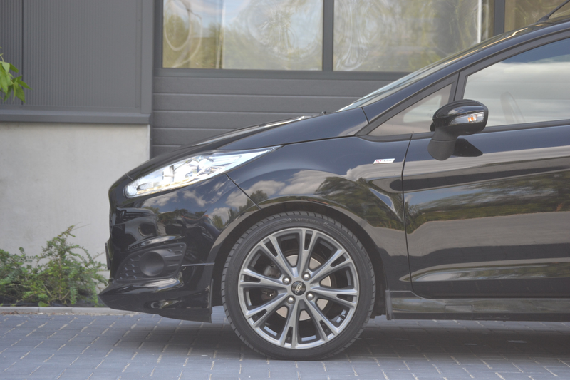 Ford Fiesta 1.0 EcoBoost ST Line — photo 9