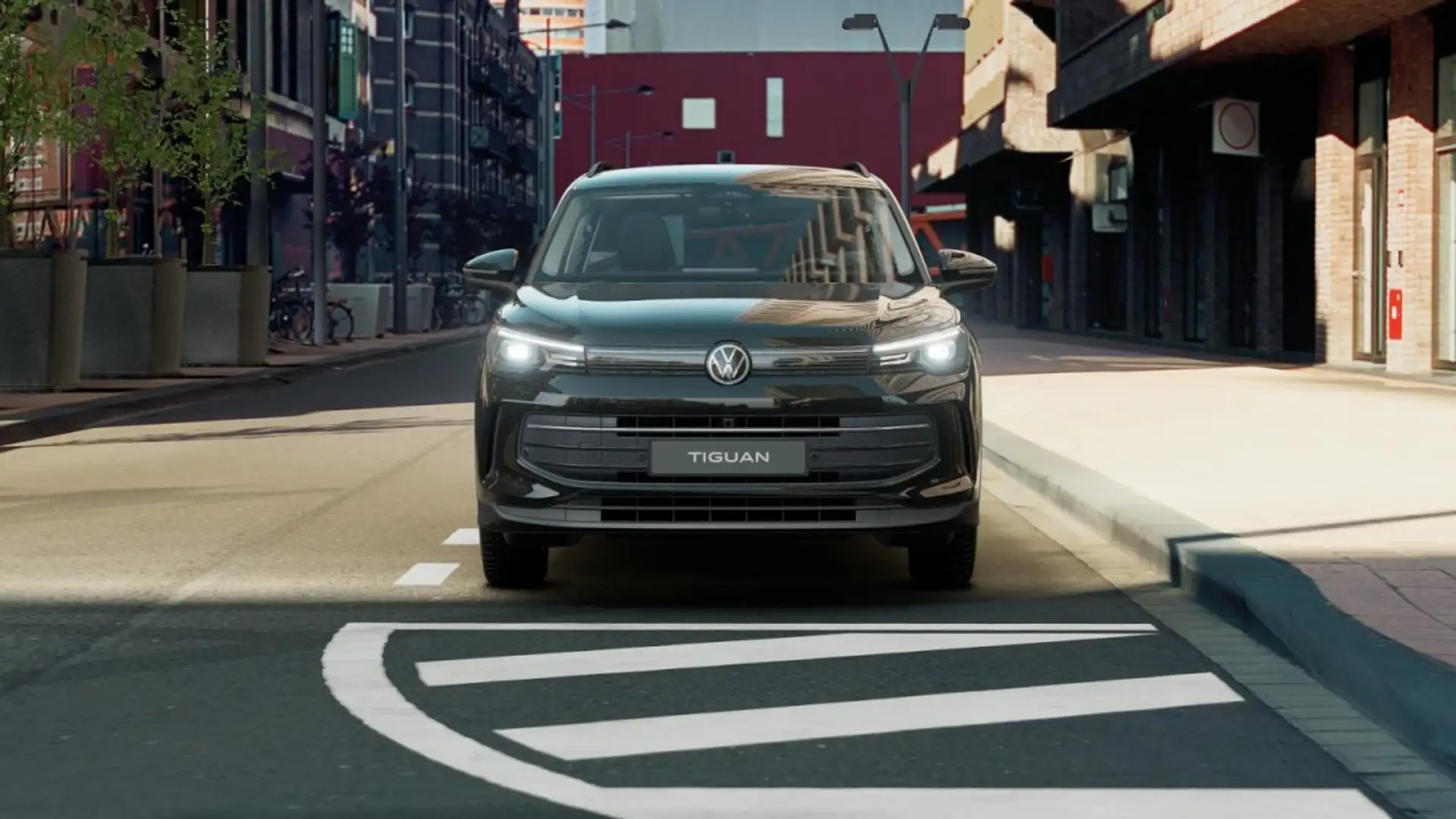 Volkswagen Tiguan Life 2.0 TDI NAVI+AHK+SITZHZ+ACC+PDC+RFK Klima Schwarz - 2