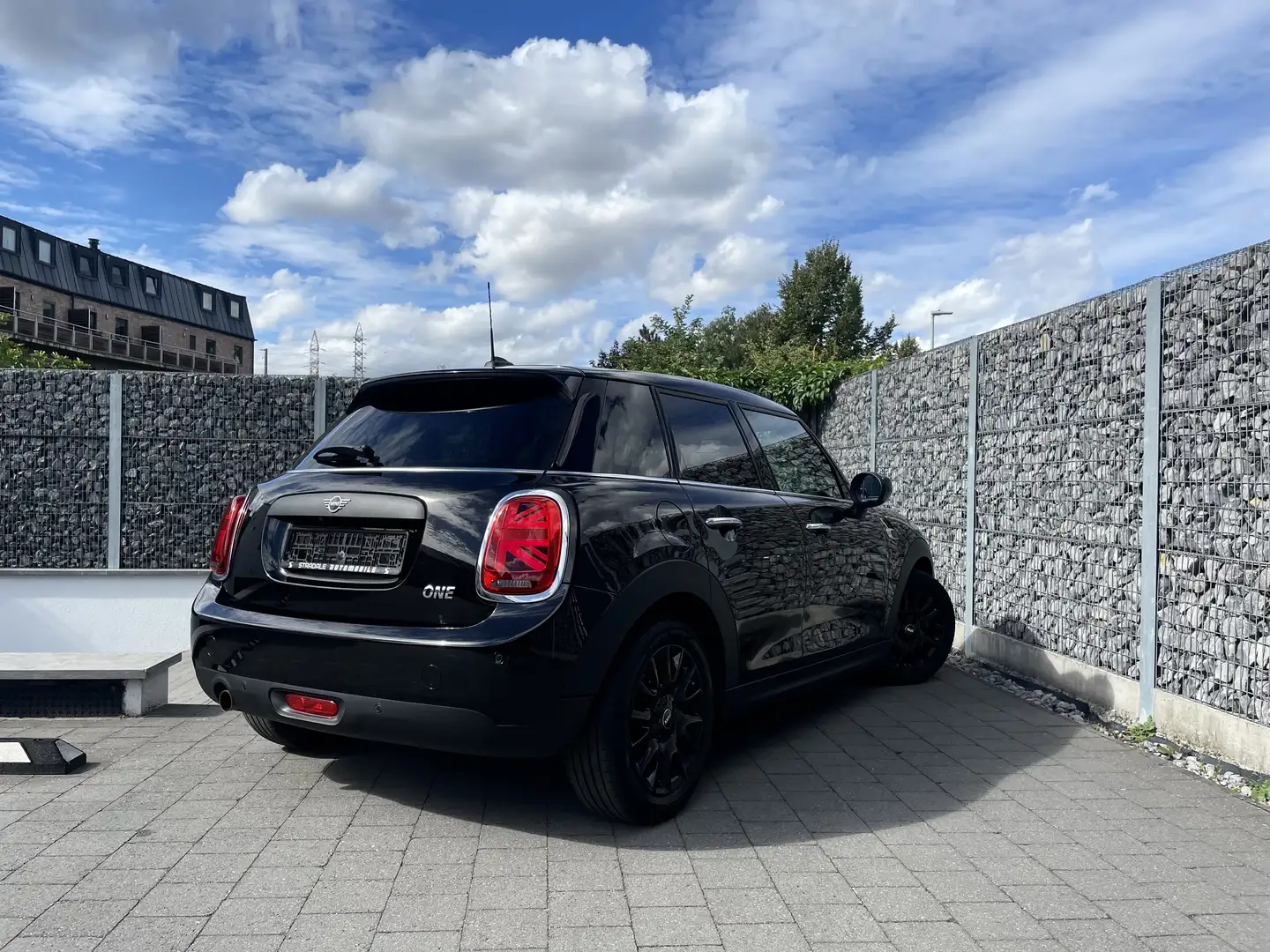 MINI One 1.5A OPF*LED*BOITE AUTO*CAMERA*1ER PROP Negru - 2