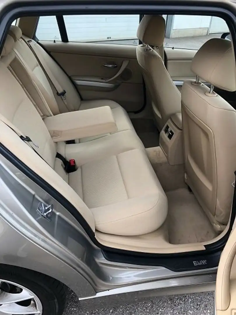 BMW 320 320d Touring Beige - 2