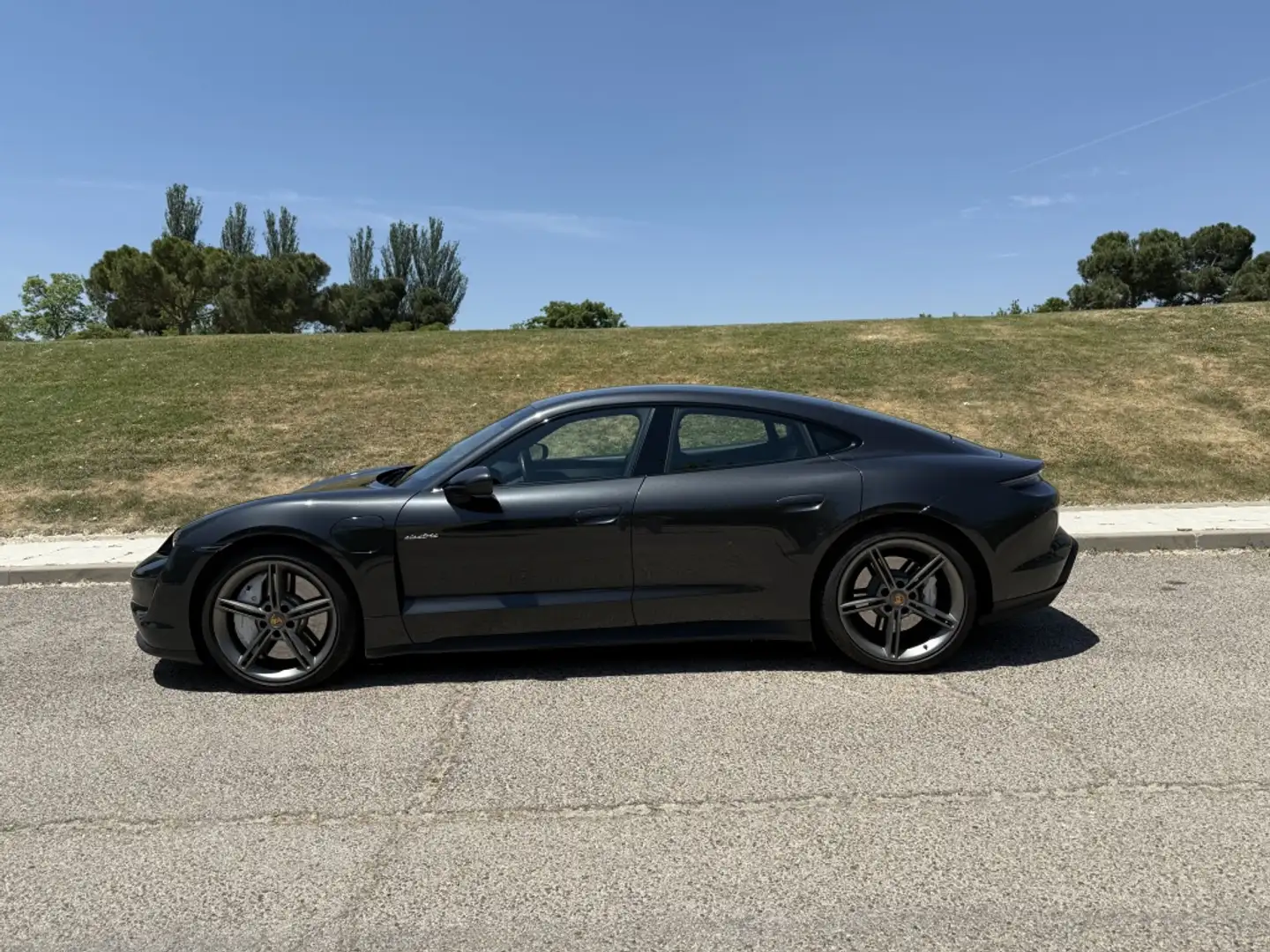Porsche Taycan 4S Gris - 2