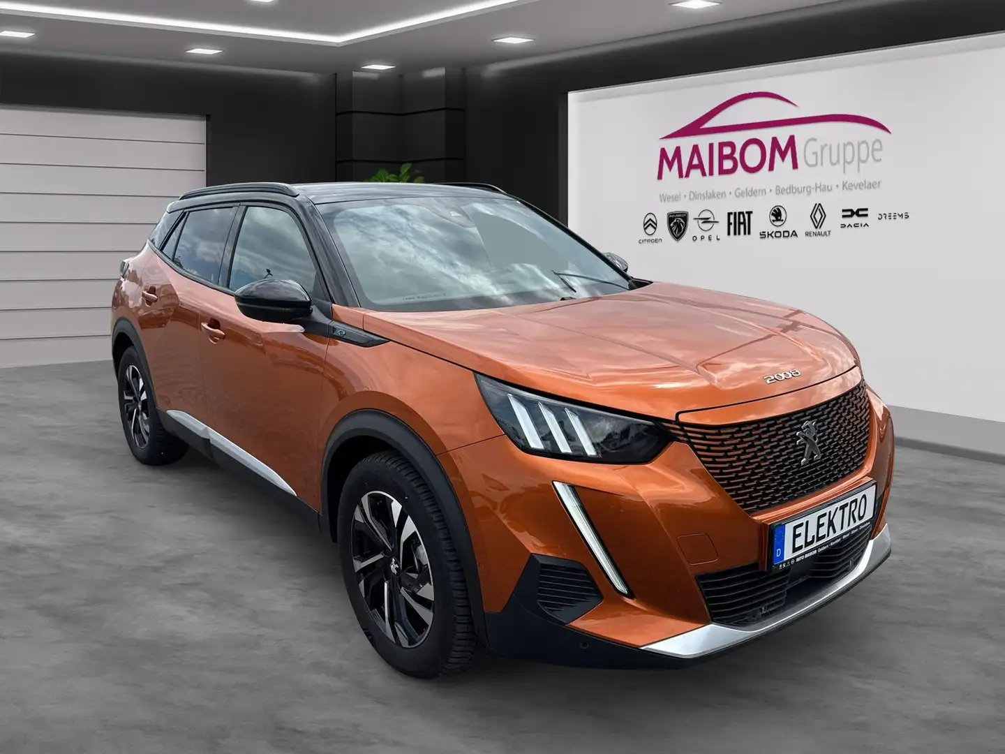 Peugeot e-2008 Peugeot 2008 GT Orange - 2