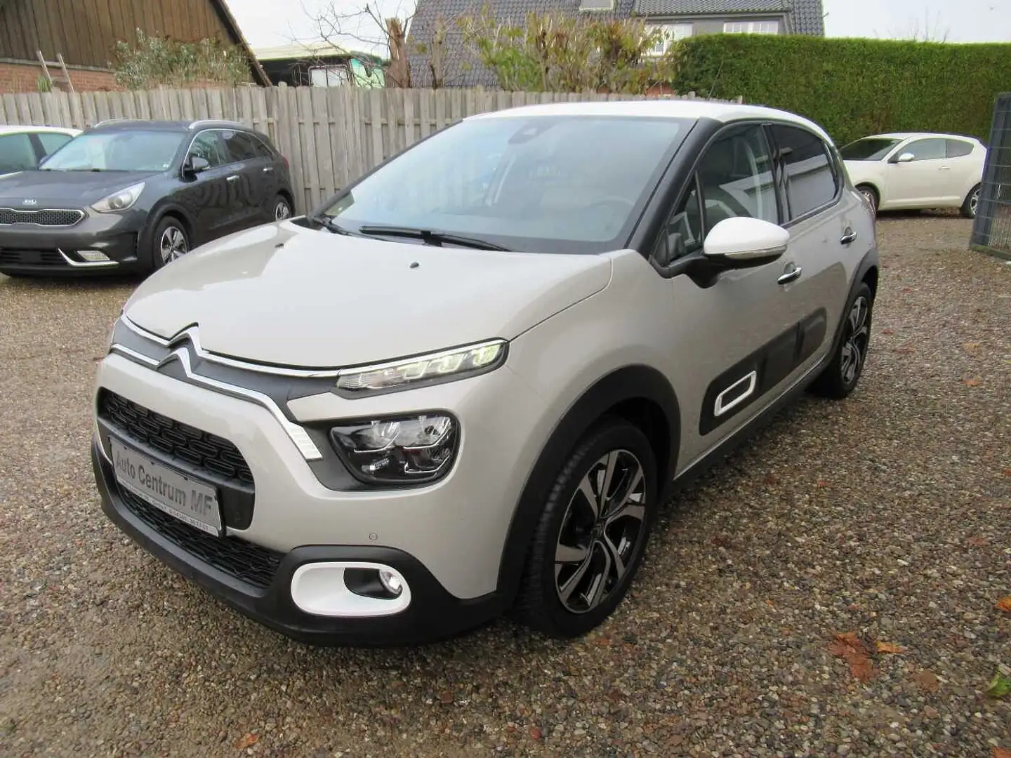 Citroen C3 Pure Tech SHINE PACK Gris - 1