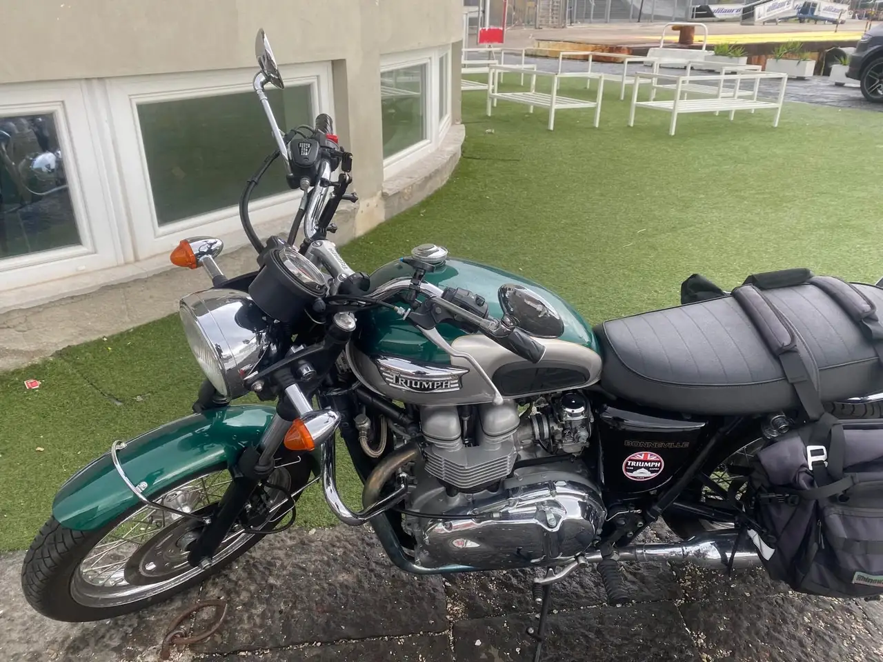 Triumph Bonneville SE