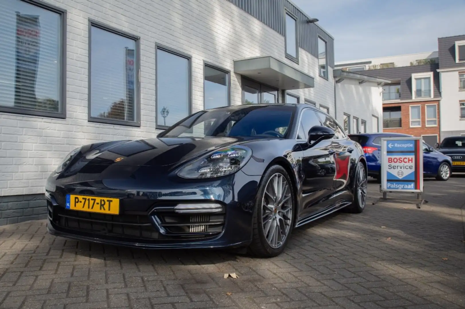 Porsche Panamera 2.9 4 E-HYBRID Platinum Sport Chrono Full Loaded G Blauw - 1